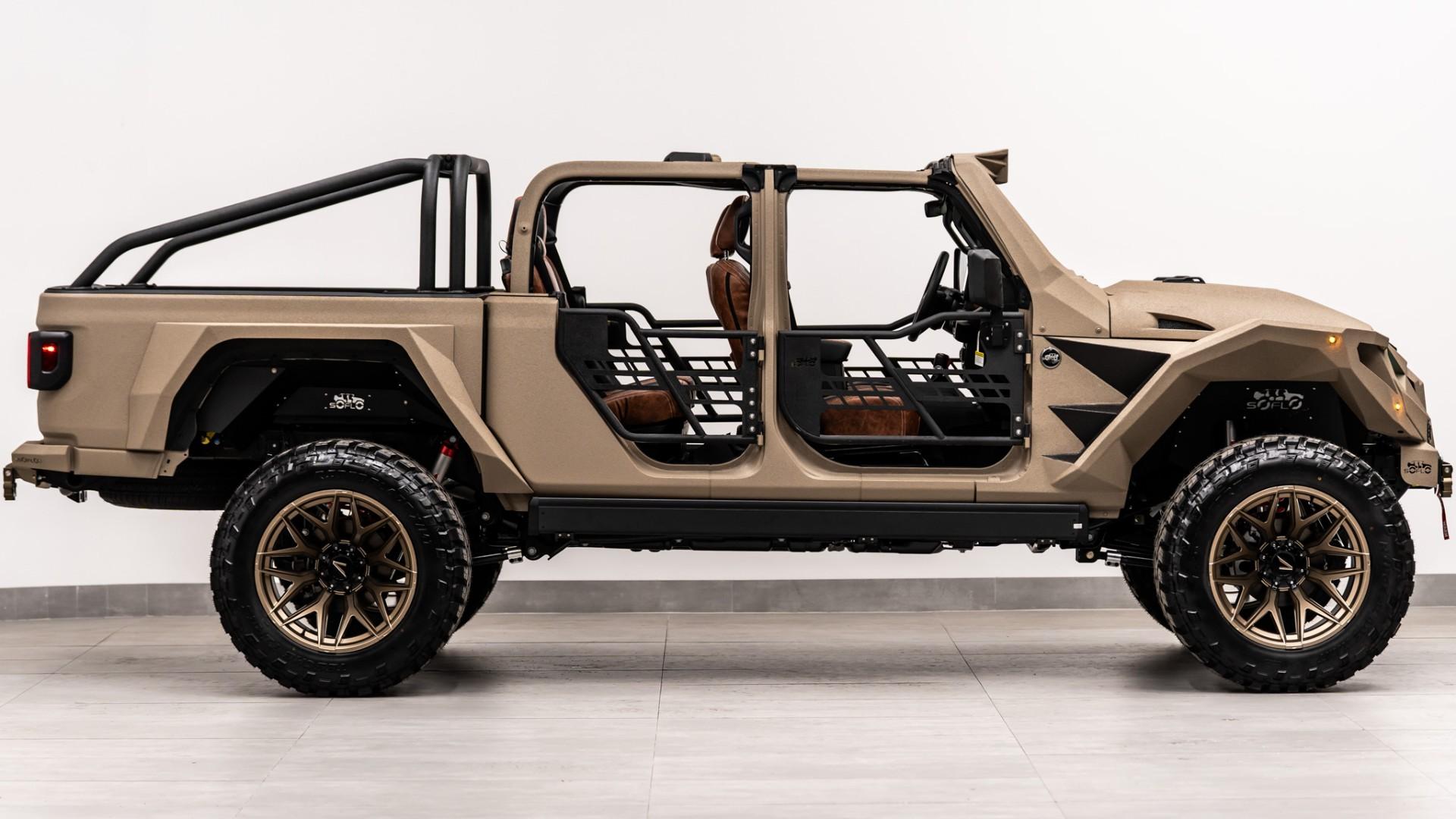 2026 JEEP GLADIATOR in Tan, photo 33 of 60