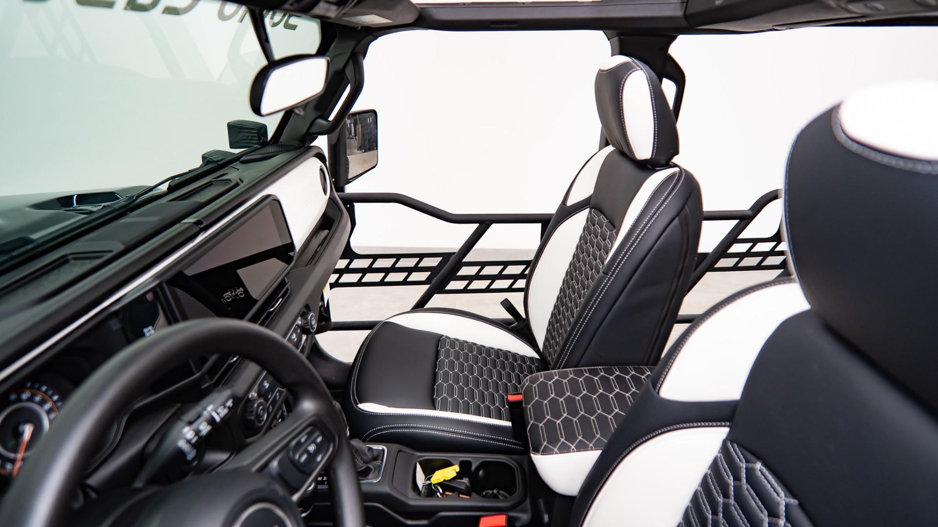 2026 JEEP WRANGLER 4X4 in Black, photo 27 of 59