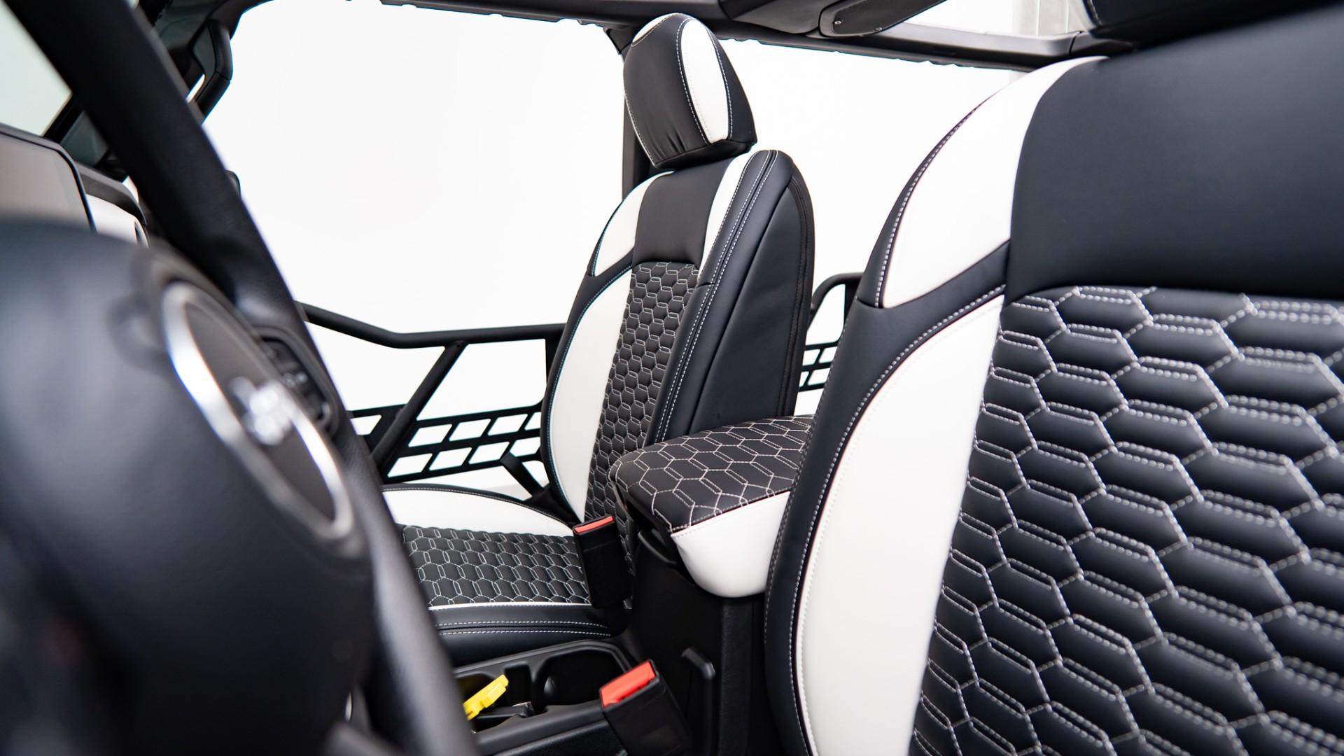 2026 JEEP WRANGLER 4X4 in Black, photo 28 of 59