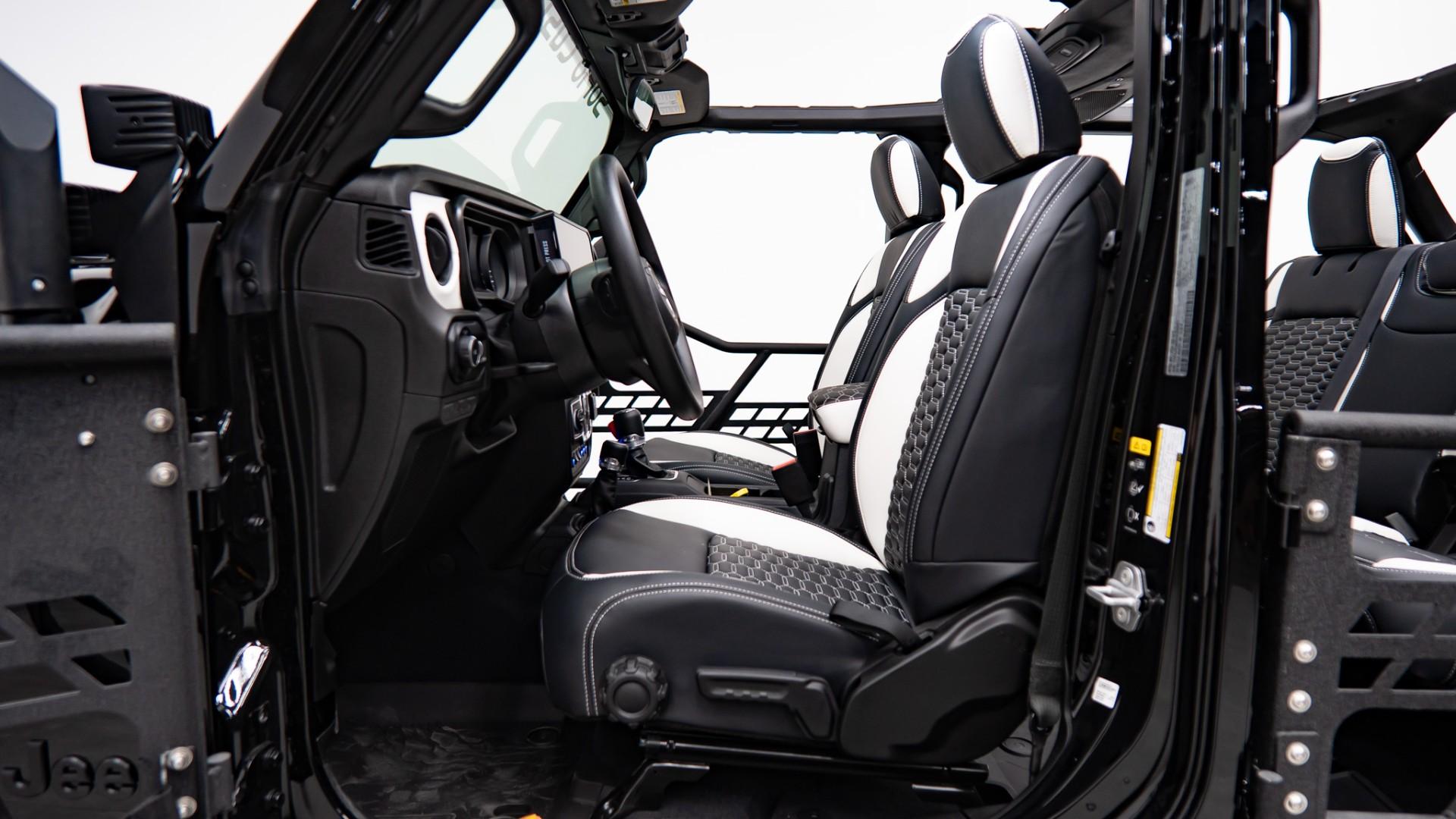 2026 JEEP WRANGLER 4X4 in Black, photo 29 of 59