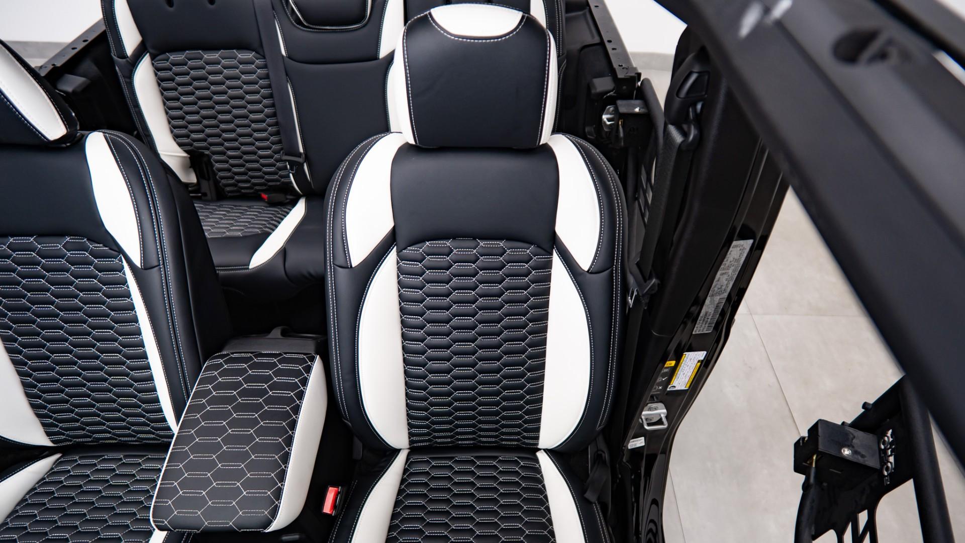2026 JEEP WRANGLER 4X4 in Black, photo 34 of 59
