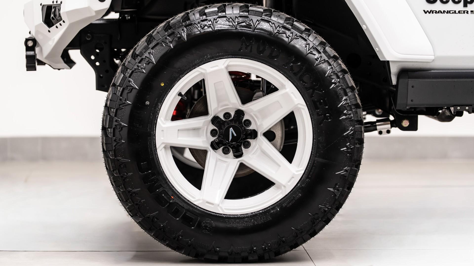 2026 JEEP WRANGLER 4X4 in White, photo 19 of 59