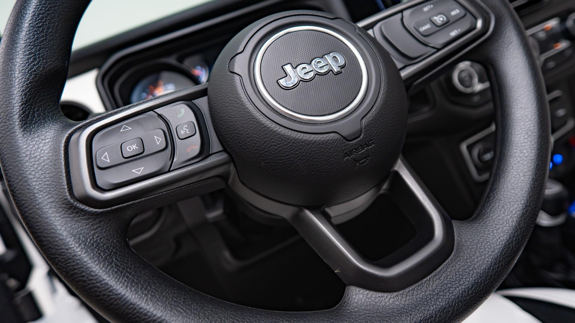 2026 JEEP WRANGLER 4X4 in White, photo 30 of 60