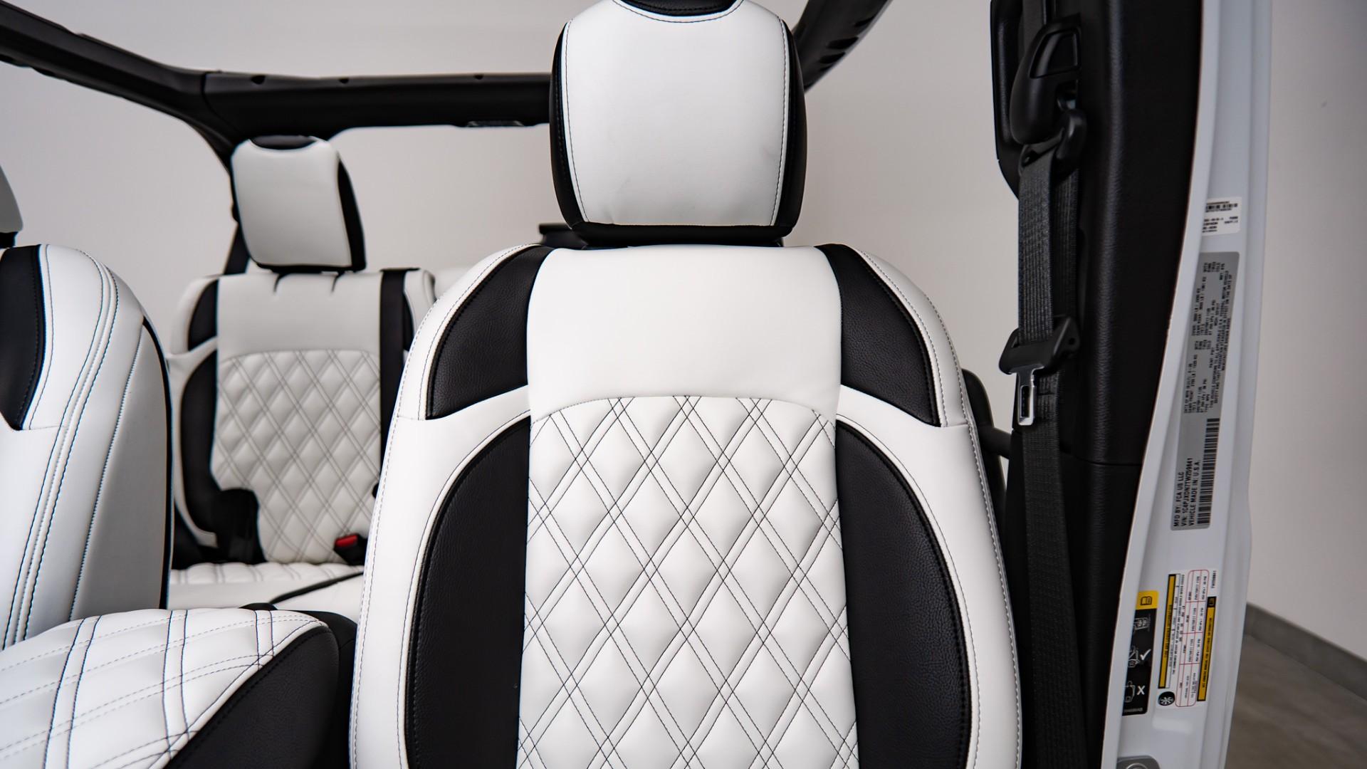 2026 JEEP WRANGLER 4X4 in White, photo 38 of 60
