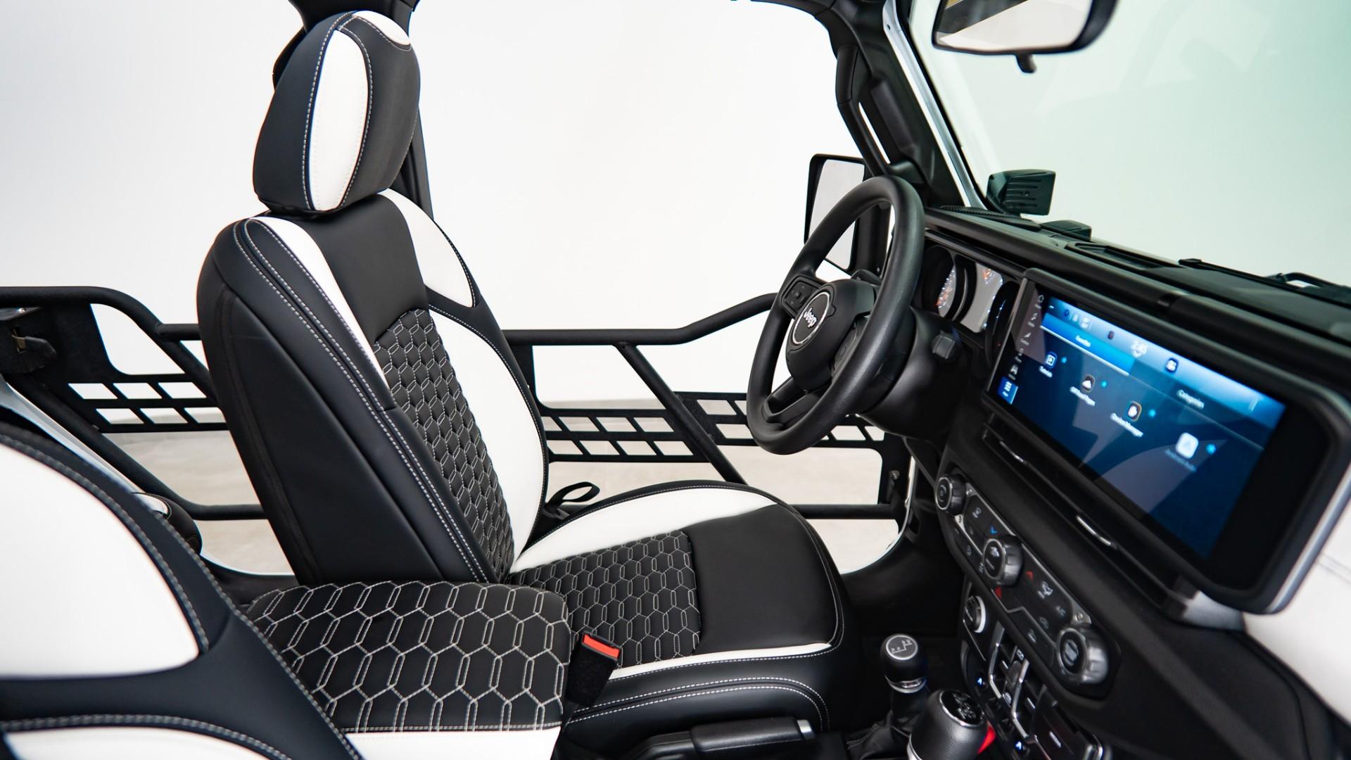 2025 JEEP WRANGLER in White, photo 20 of 51
