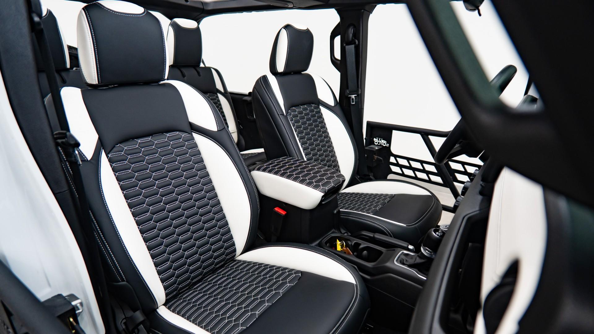 2025 JEEP WRANGLER in White, photo 23 of 51