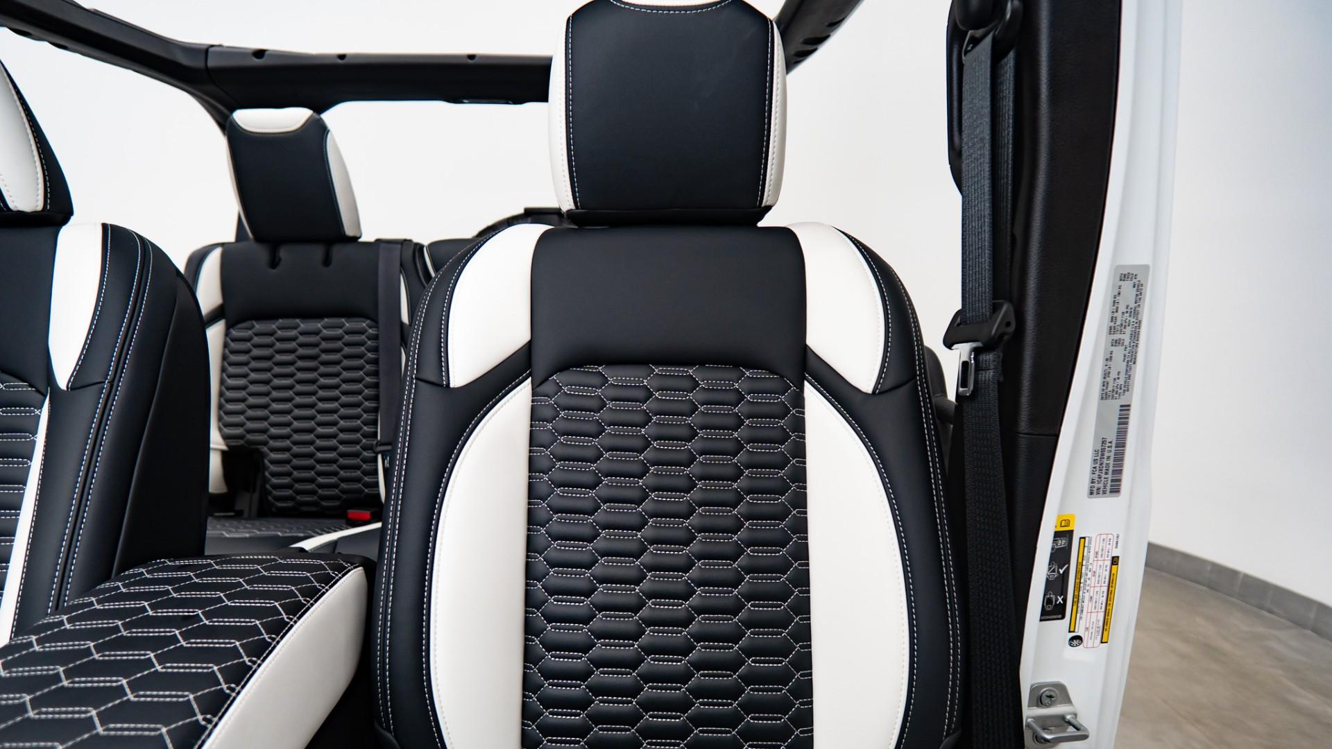 2025 JEEP WRANGLER in White, photo 26 of 51
