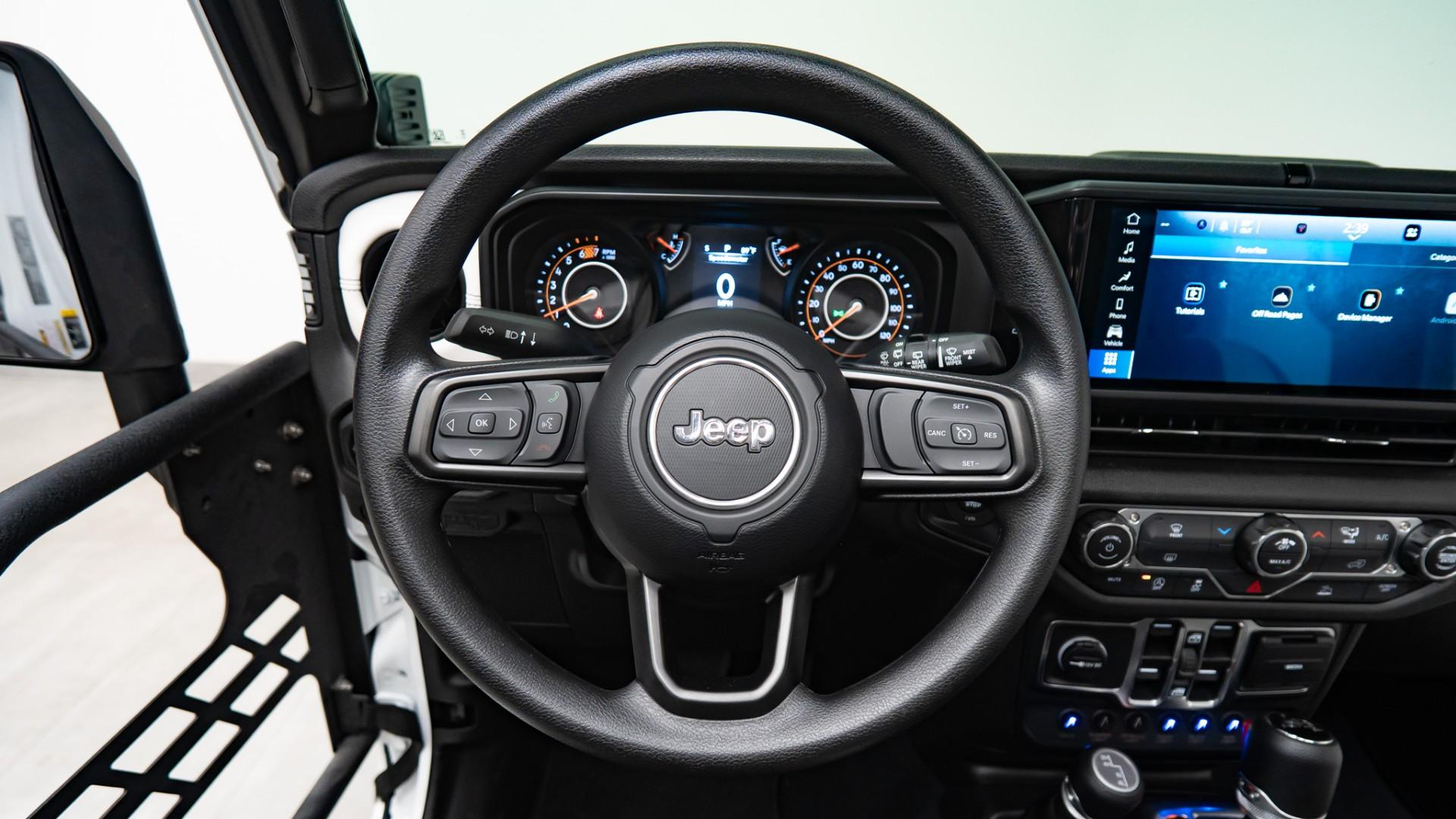 2025 JEEP WRANGLER in White, photo 28 of 51