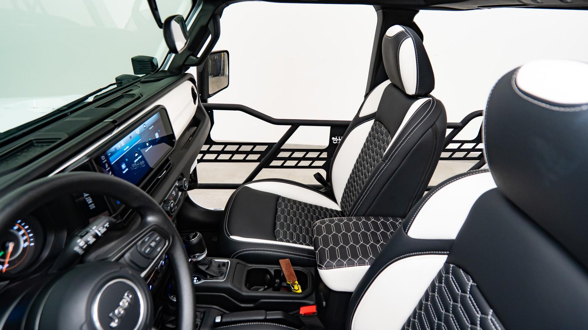 2025 JEEP WRANGLER in White, photo 30 of 51