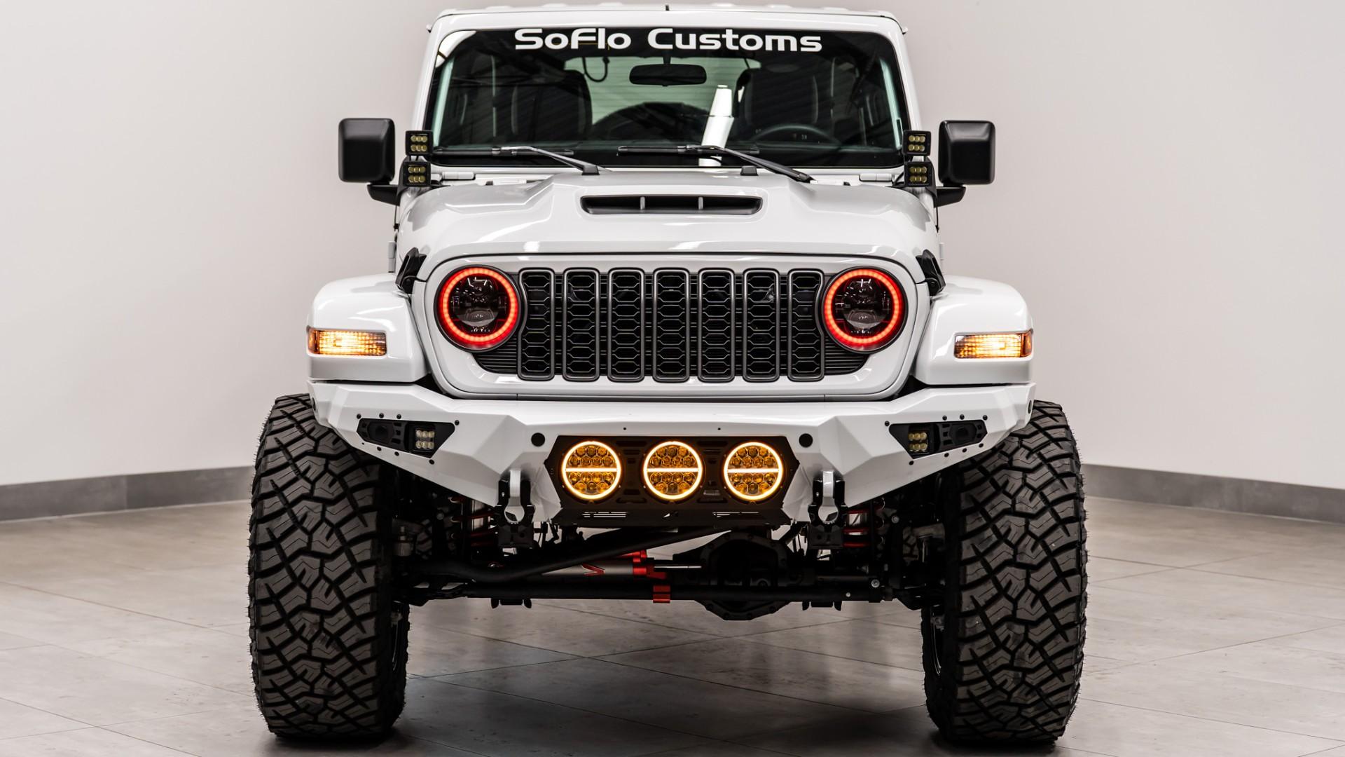 2025 JEEP WRANGLER in White, photo 4 of 51