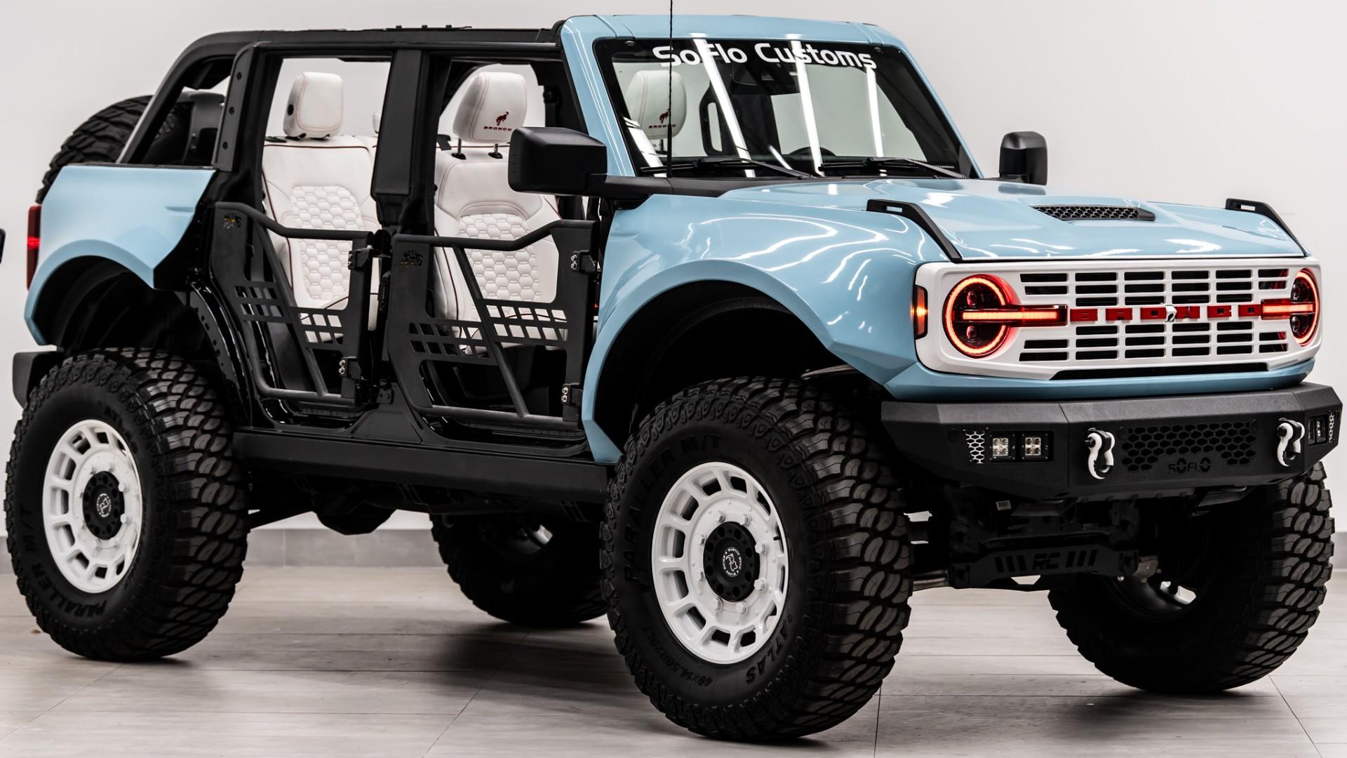 2024 FORD BRONCO 4X4 in Baby Blue, photo 13 of 60