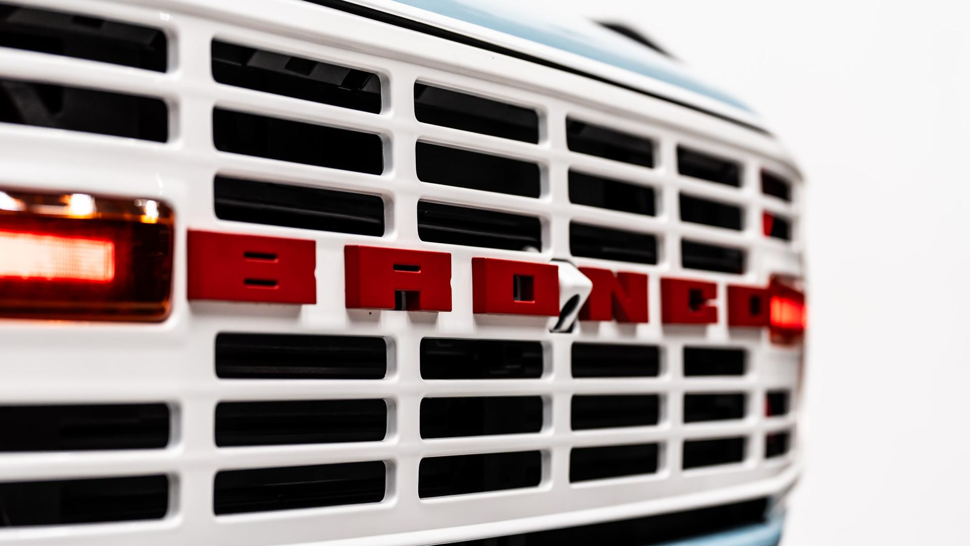 2024 FORD BRONCO 4X4 in Baby Blue, photo 54 of 60