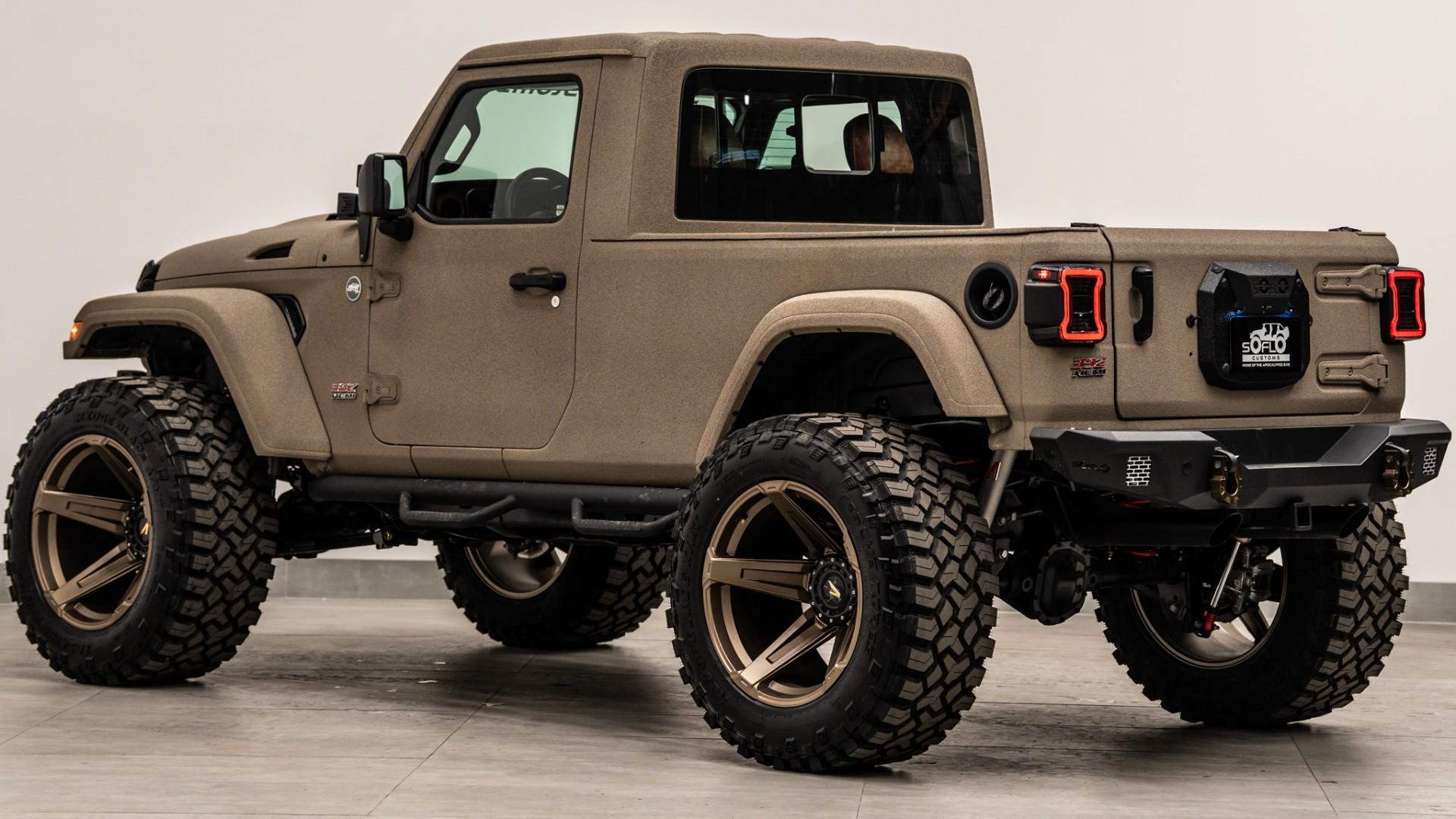 2025 JEEP WRANGLER 4X4 in Tan, photo 16 of 42