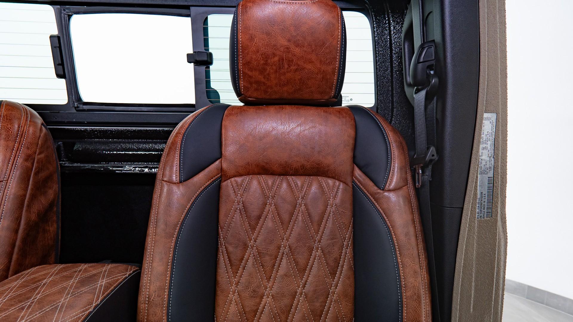 2025 JEEP WRANGLER 4X4 in Tan, photo 31 of 42
