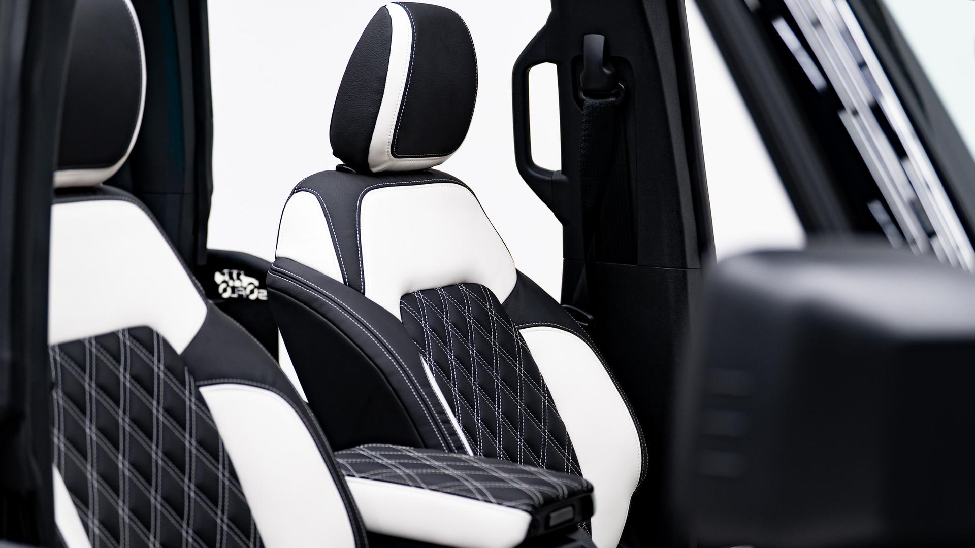 2025 FORD BRONCO in Black, photo 31 of 47