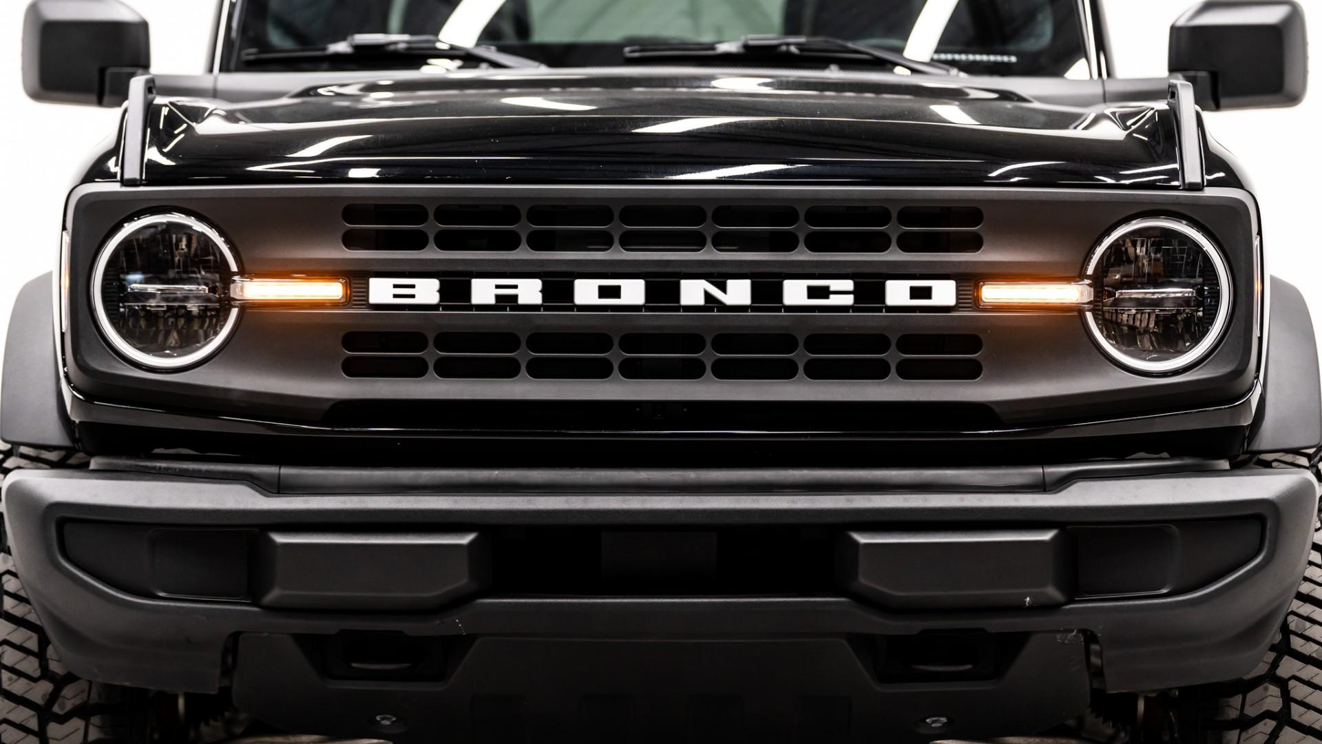 2025 FORD BRONCO in Black, photo 18 of 47