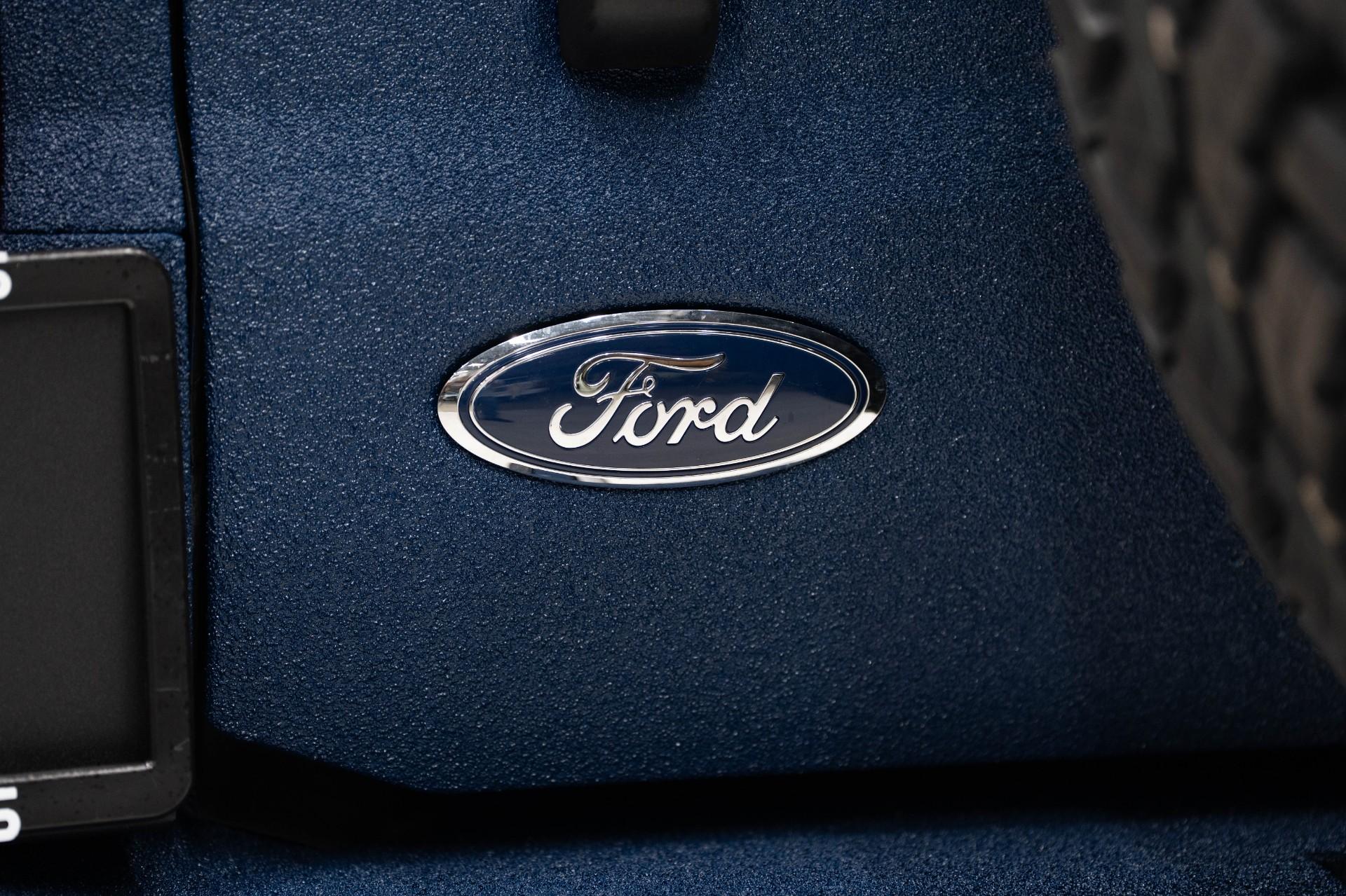 2025 FORD BRONCO in Navy, photo 26 of 55