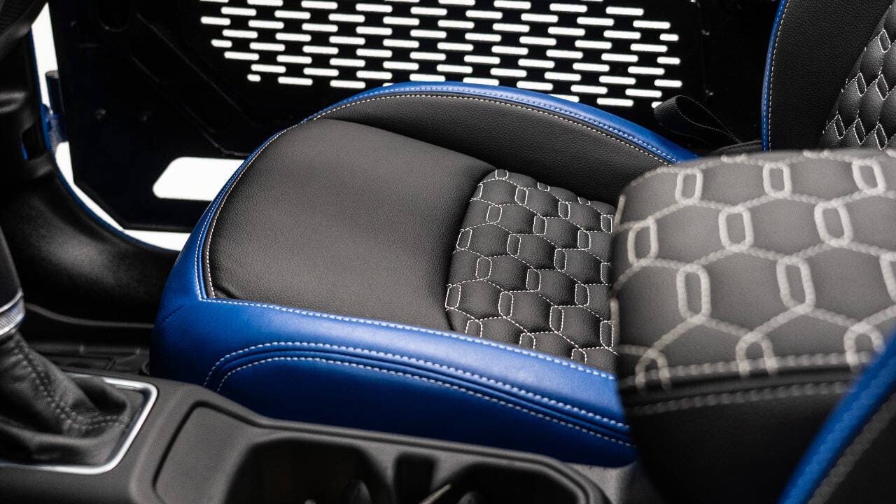 2023 JEEP GLADIATOR in Pepsi Blue, photo 22 of 25