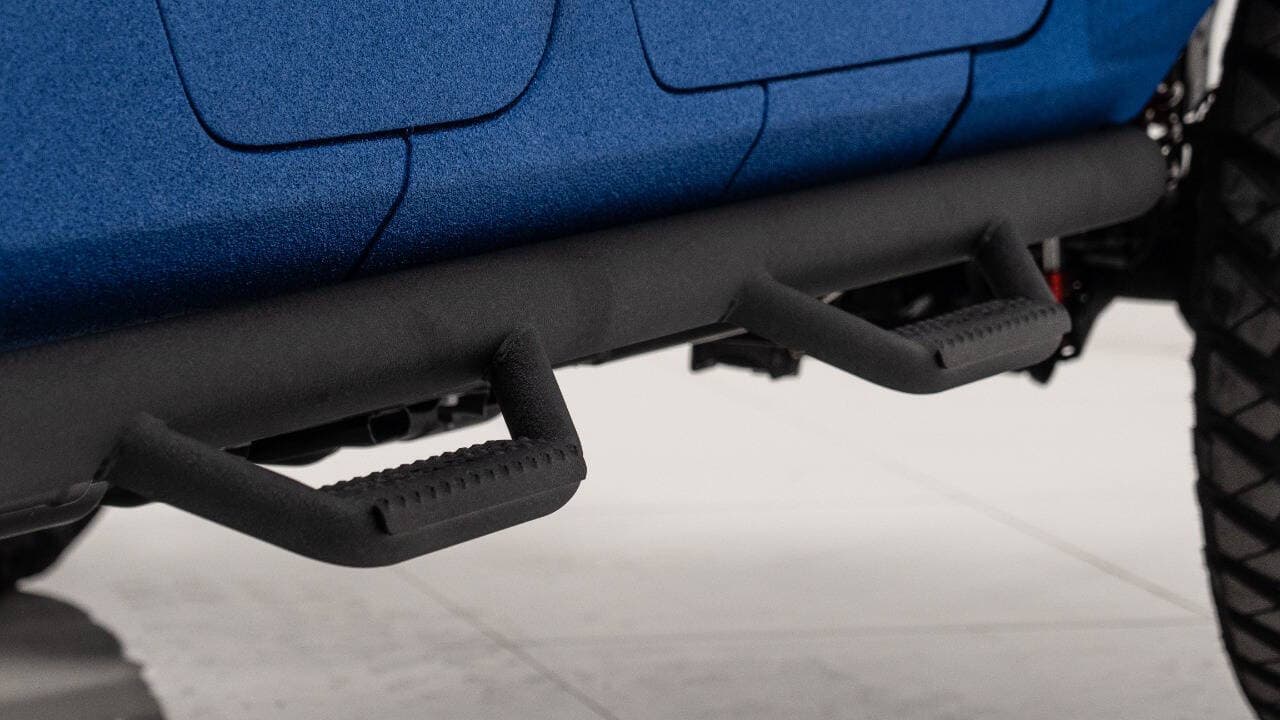2023 JEEP GLADIATOR in Pepsi Blue, photo 23 of 25