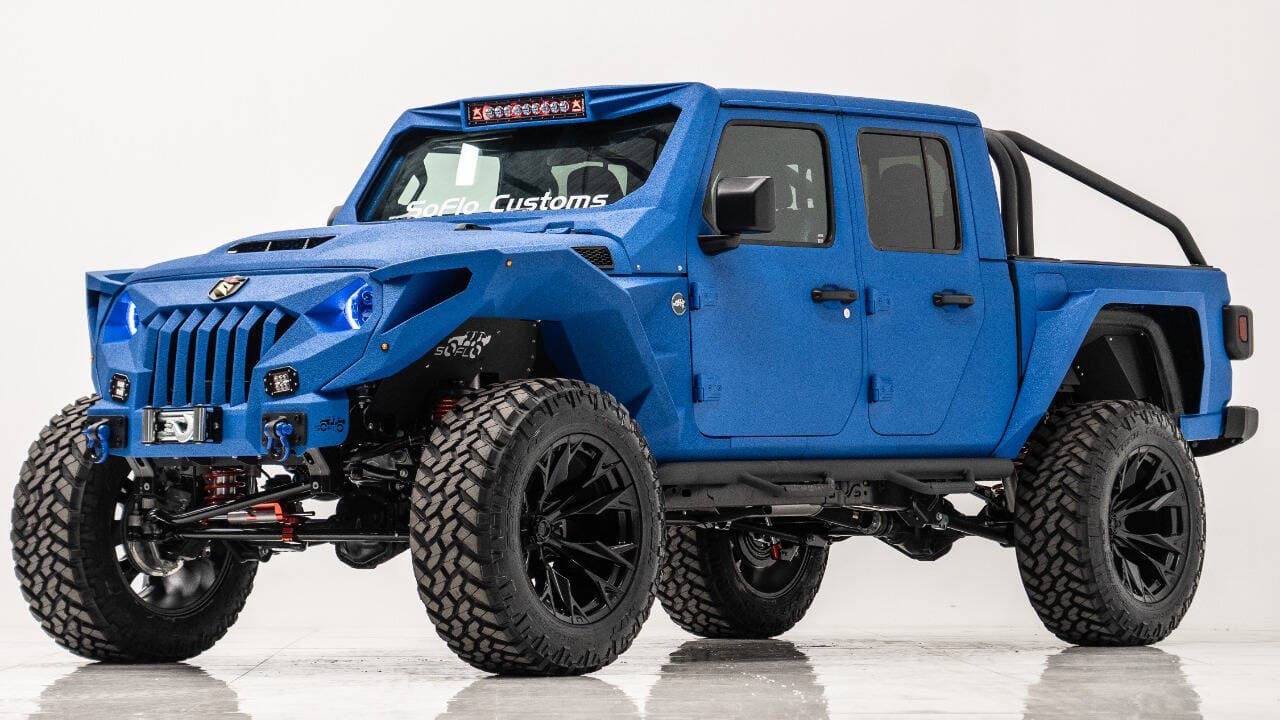 2023 JEEP GLADIATOR in Pepsi Blue, photo 13 of 25