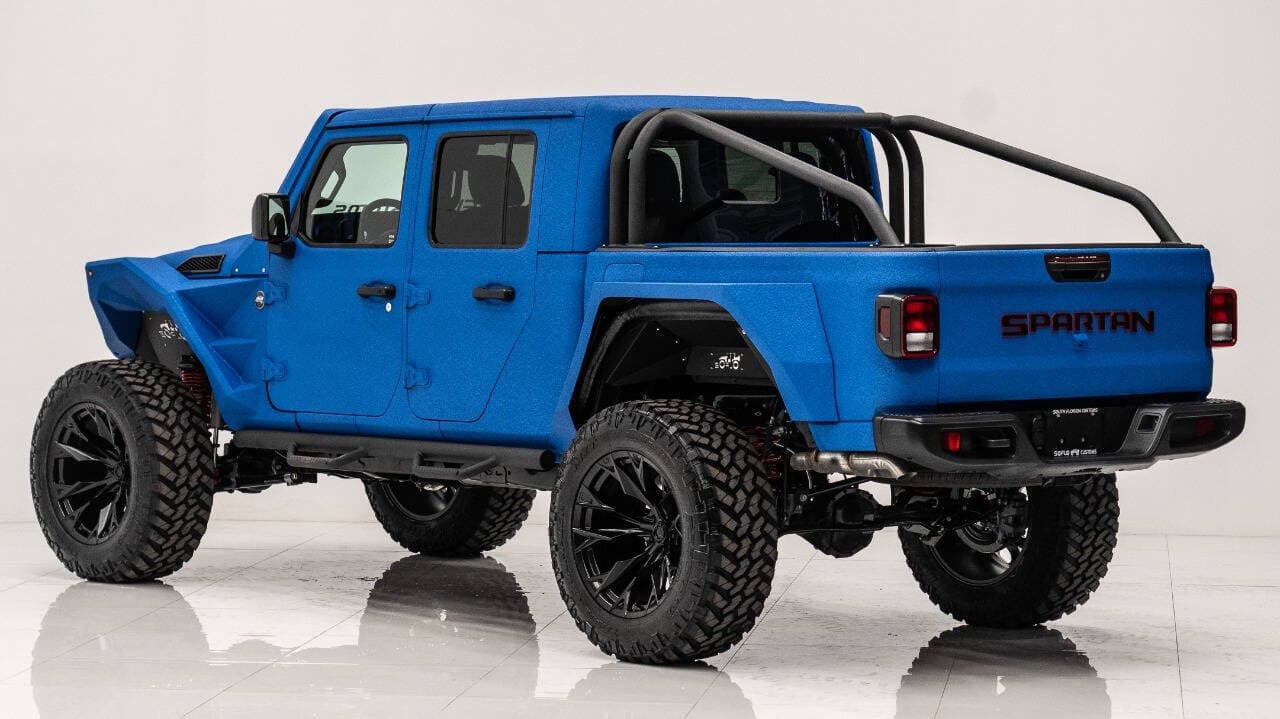 2023 JEEP GLADIATOR in Pepsi Blue, photo 10 of 25