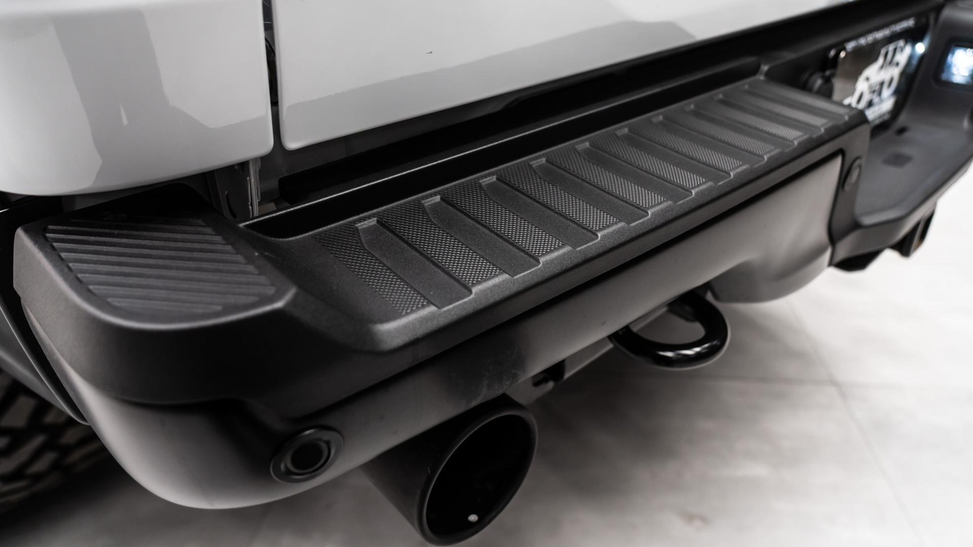 2025 FORD F-150 RAPTOR in White, photo 55 of 57