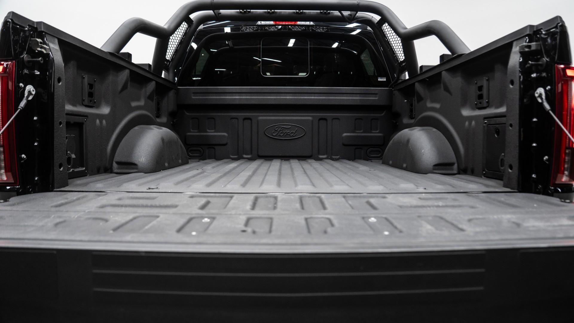 2025 FORD F-150 LARIAT in Black, photo 12 of 60