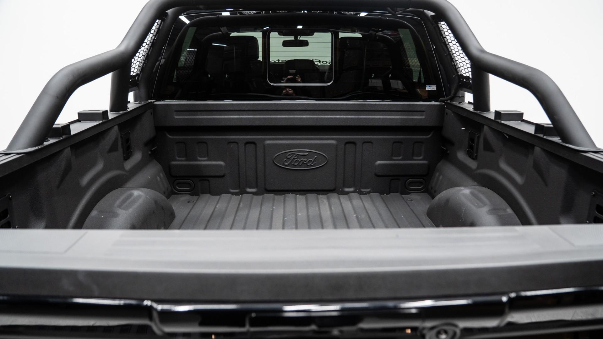 2025 FORD F-150 LARIAT in Black, photo 10 of 60