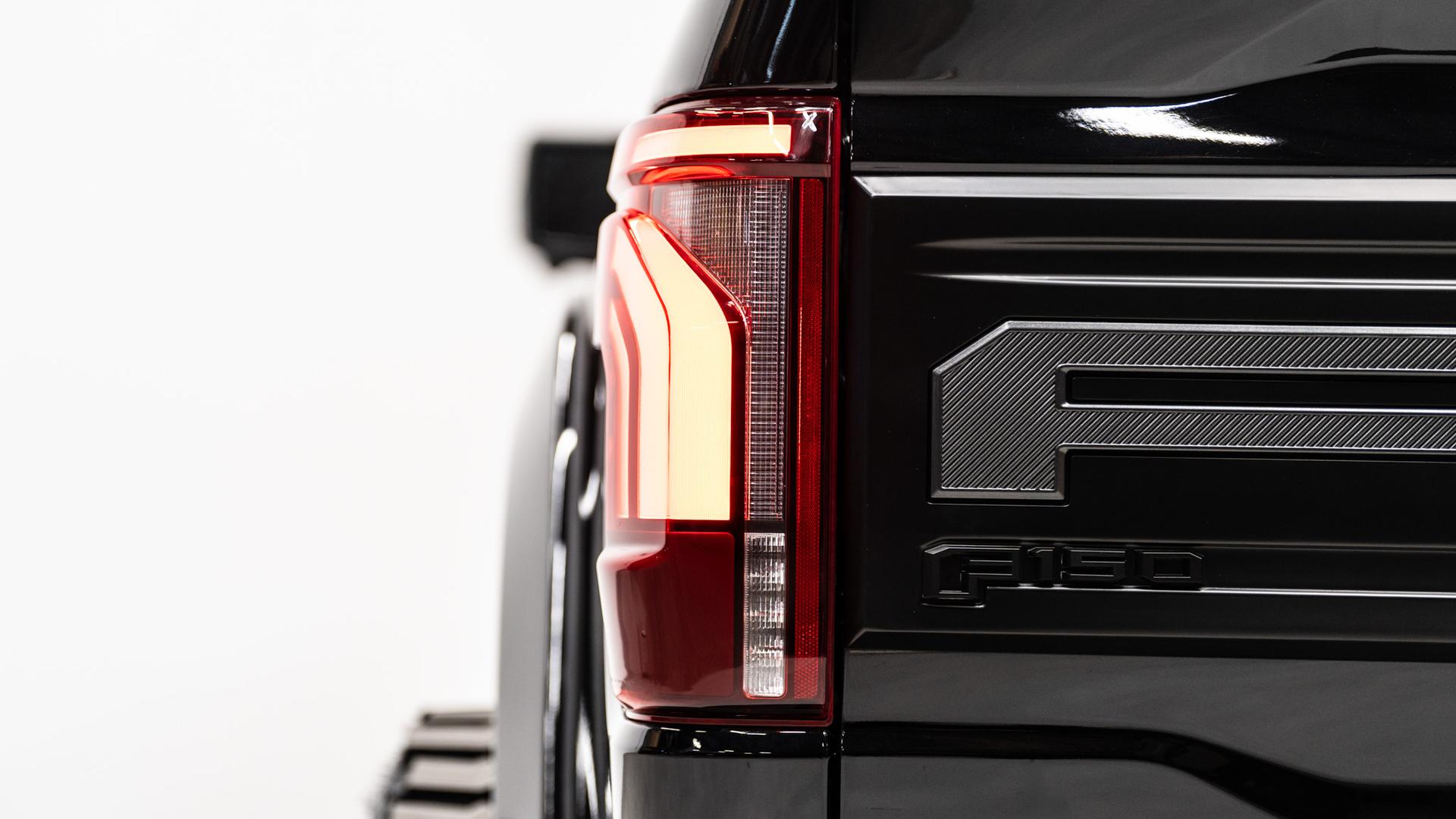 2025 FORD F-150 LARIAT in Black, photo 14 of 60