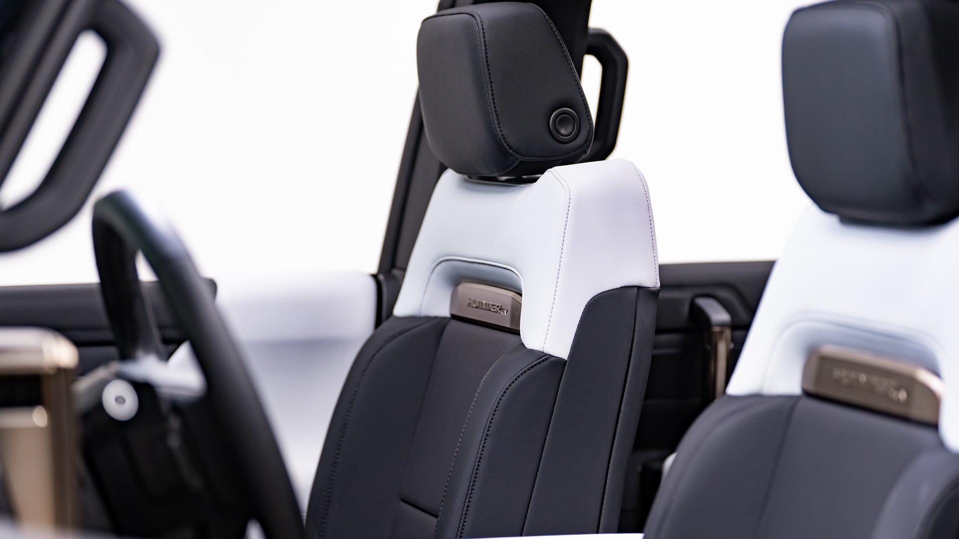 2024 GMC HUMMER EV 3X in VOID BLACK, photo 25 of 60