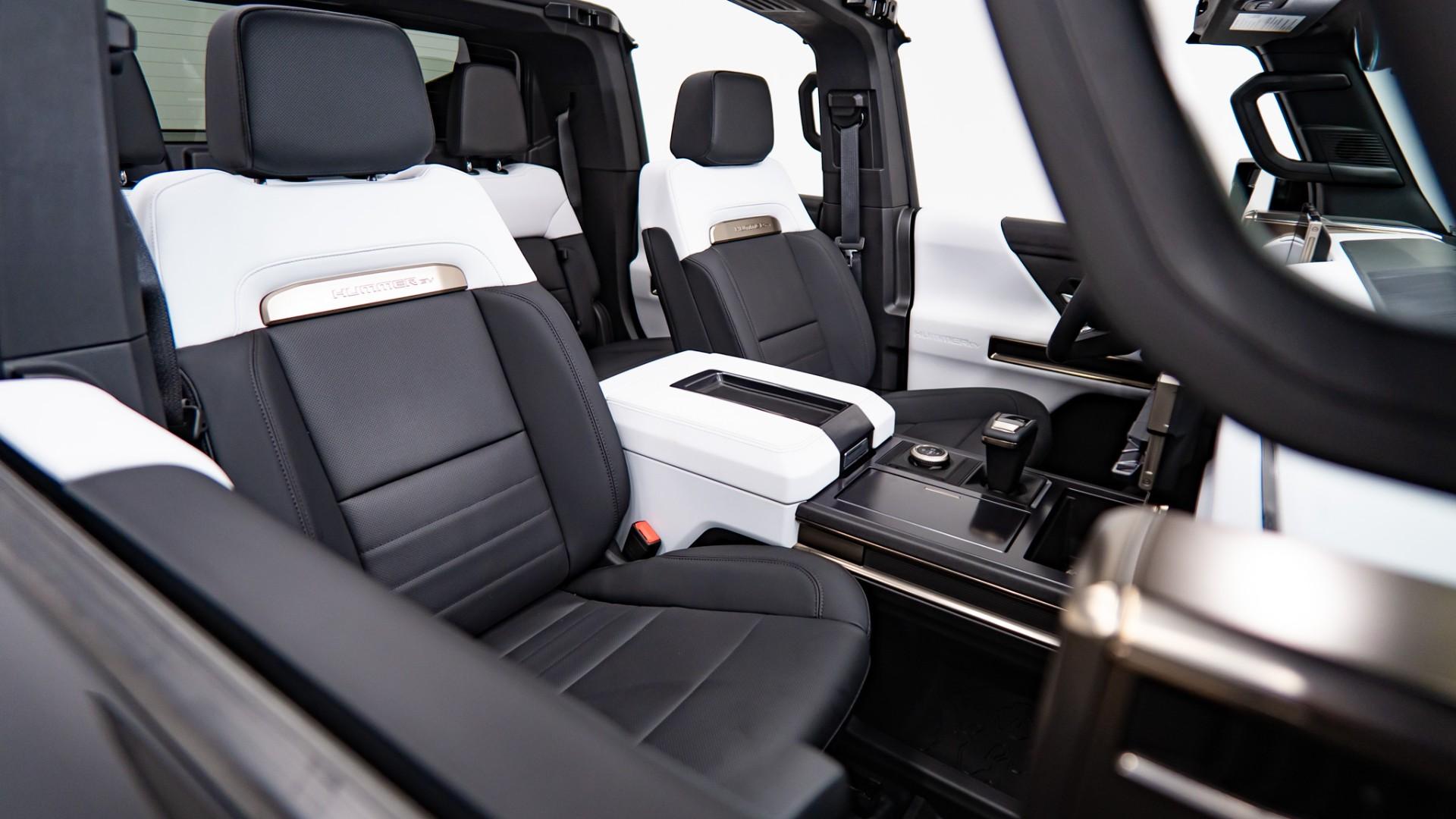 2024 GMC HUMMER EV 3X in VOID BLACK, photo 34 of 60