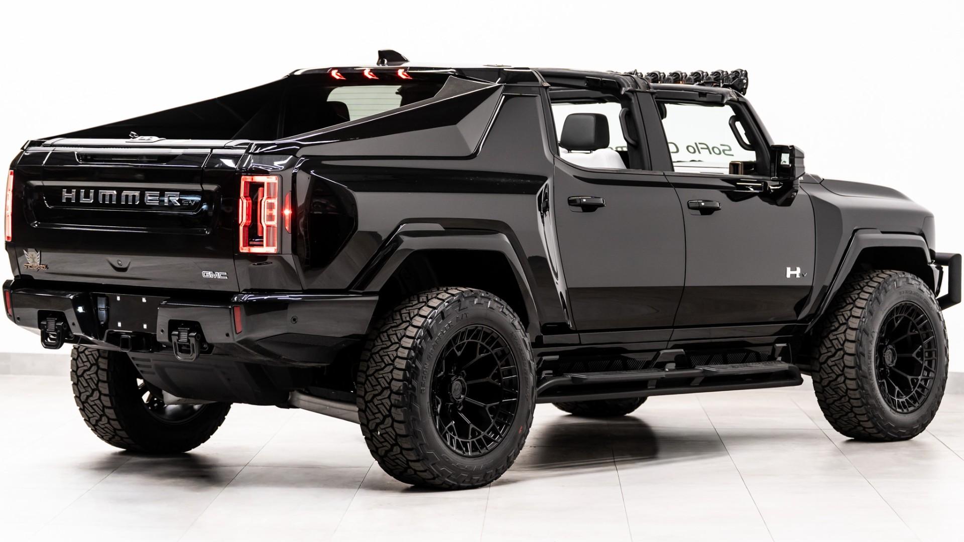 2024 GMC HUMMER EV 3X in VOID BLACK, photo 13 of 60