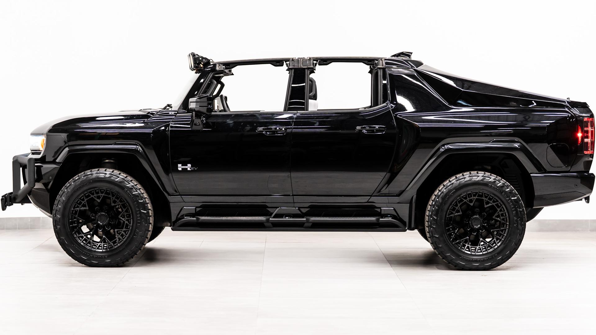 2024 GMC HUMMER EV 3X in VOID BLACK, photo 15 of 60