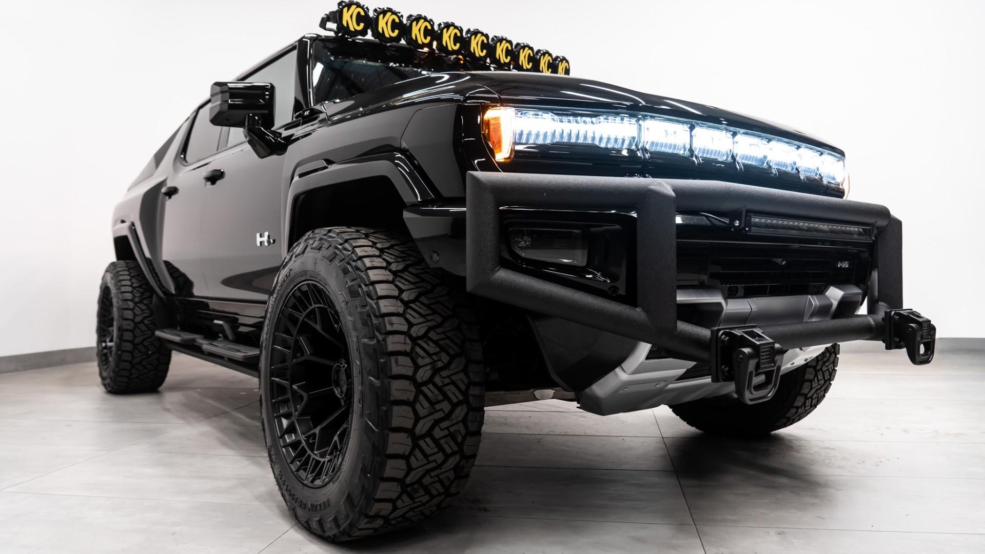 2024 GMC HUMMER EV 3X in VOID BLACK, photo 45 of 60
