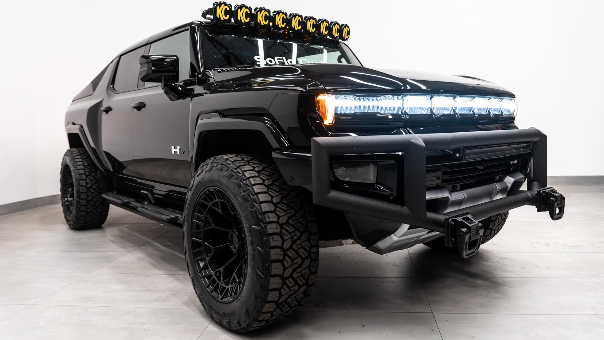 2024 GMC HUMMER EV 3X in VOID BLACK, photo 46 of 60
