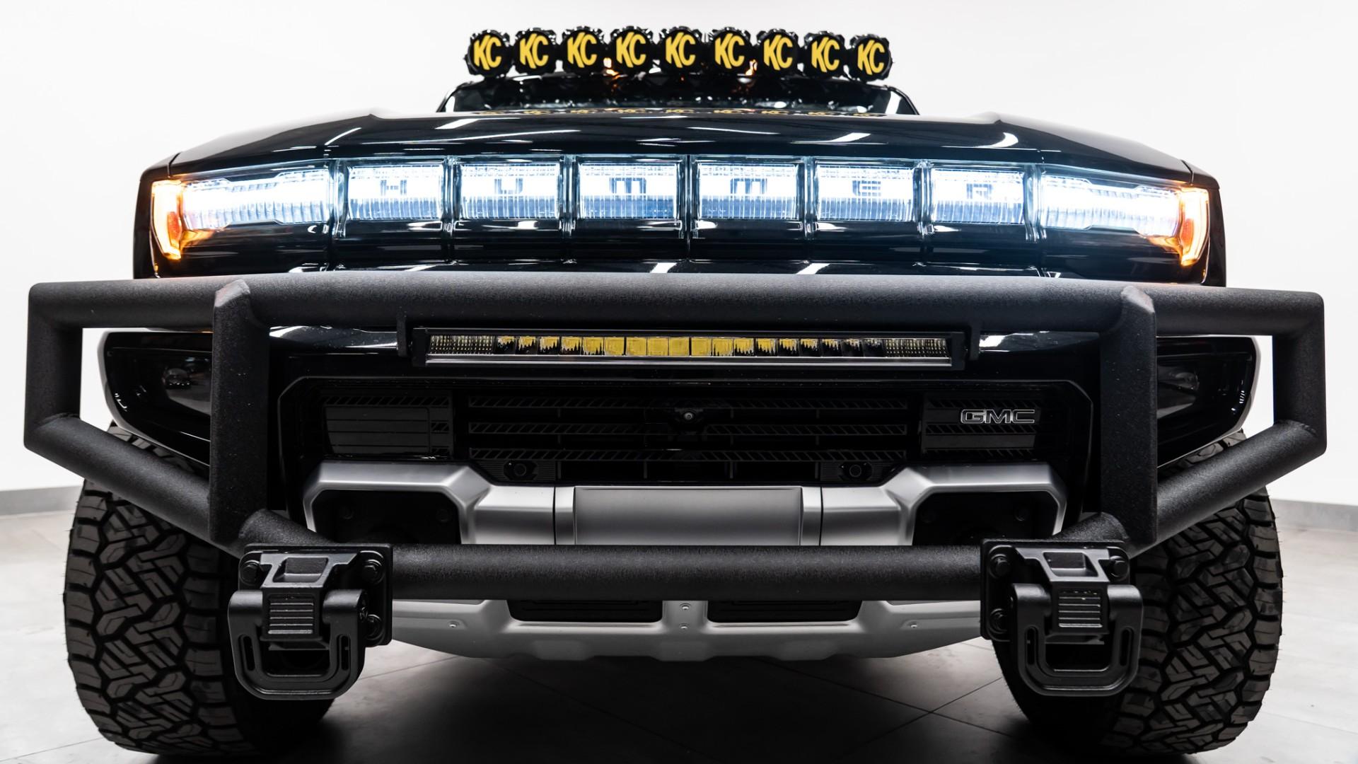 2024 GMC HUMMER EV 3X in VOID BLACK, photo 47 of 60