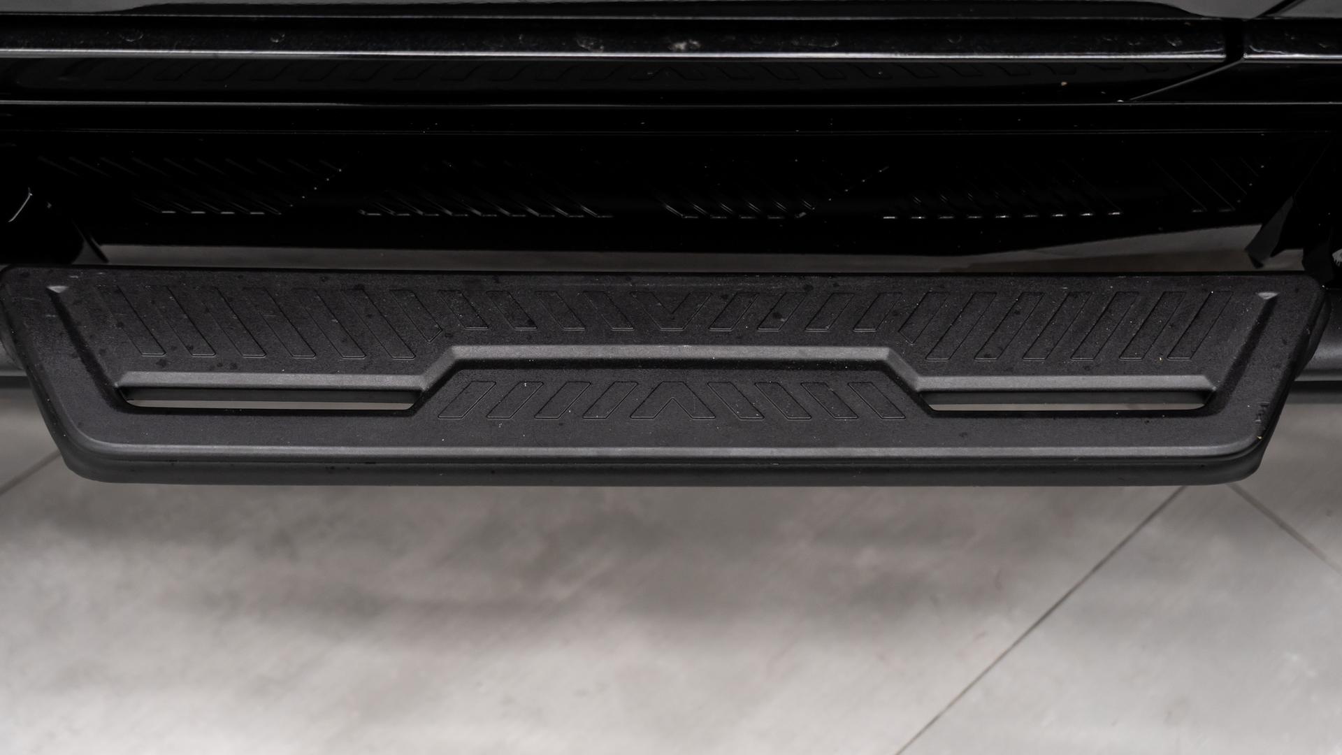 2024 GMC HUMMER EV 3X in VOID BLACK, photo 50 of 60