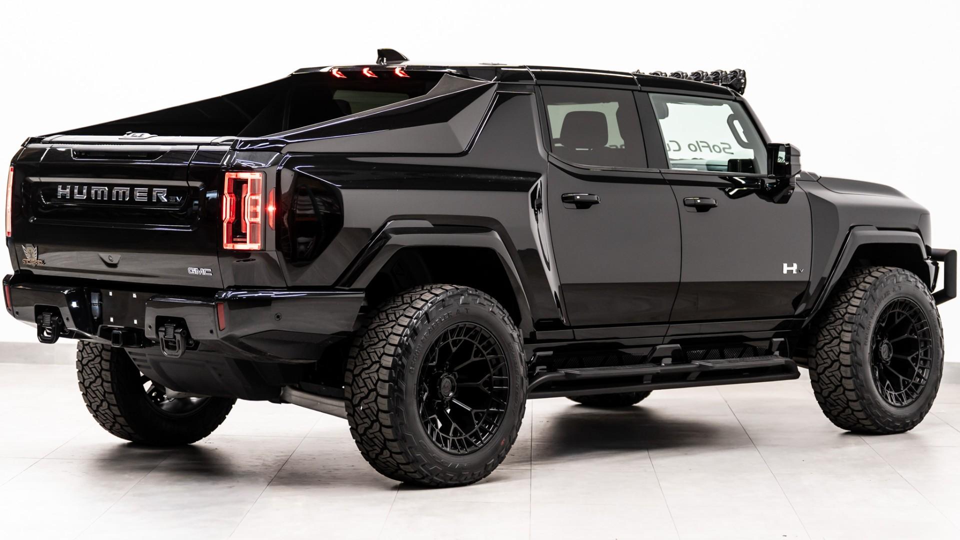 2024 GMC HUMMER EV 3X in VOID BLACK, photo 8 of 60