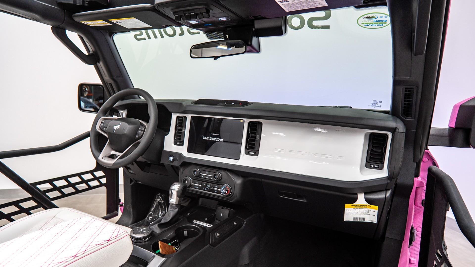 2026 FORD BRONCO in Pink, photo 26 of 60