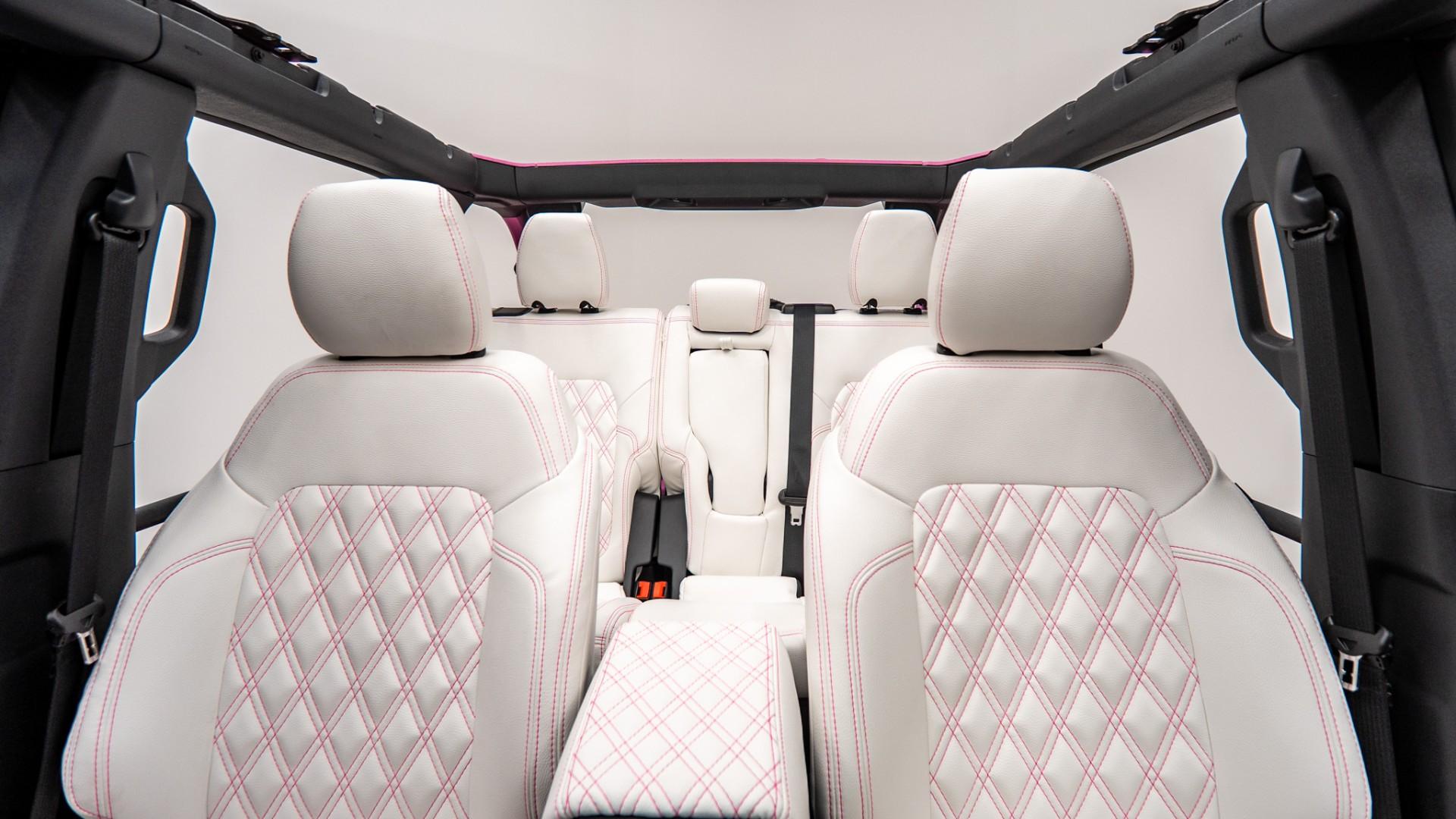 2026 FORD BRONCO in Pink, photo 3 of 60