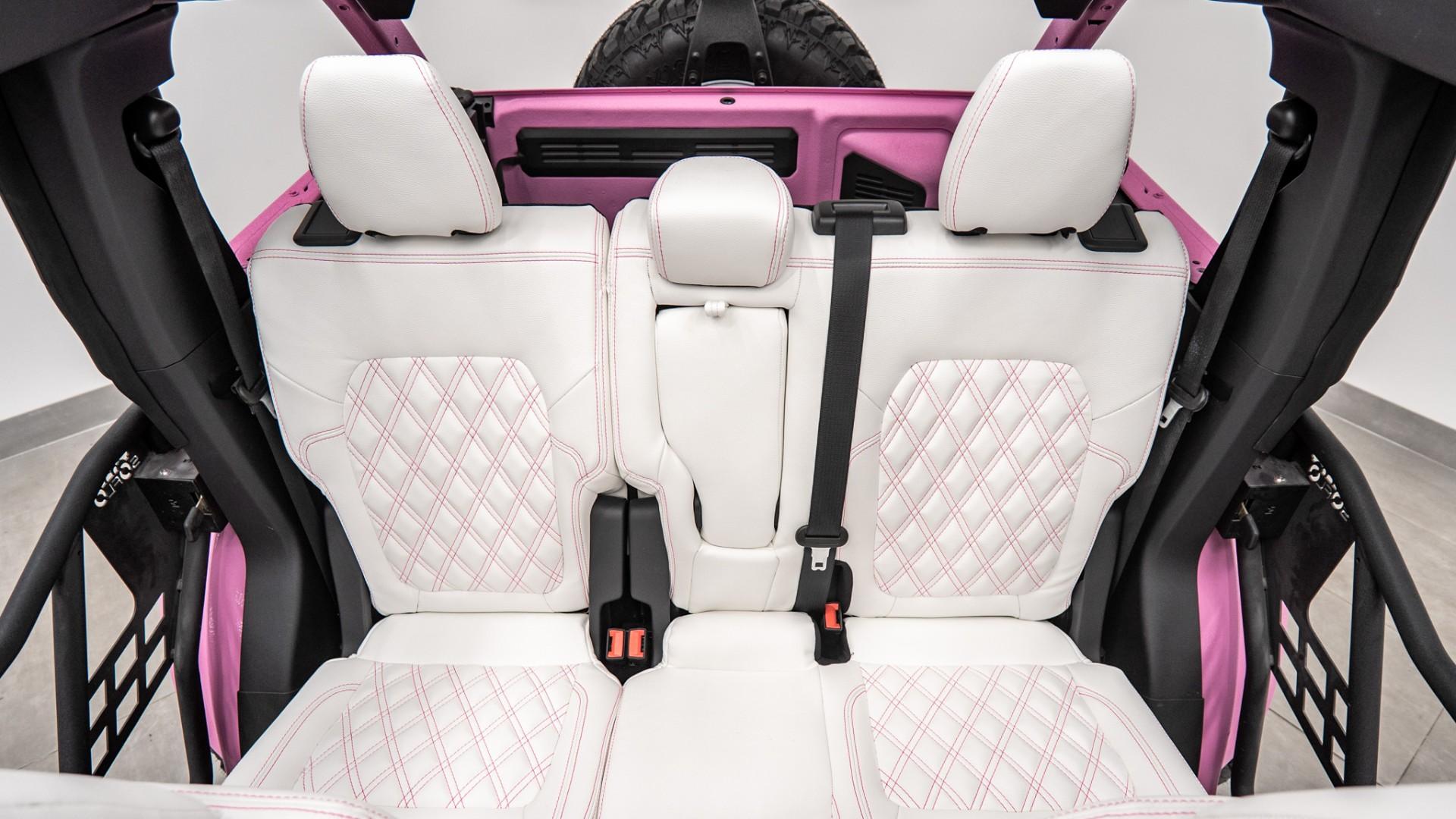 2026 FORD BRONCO in Pink, photo 36 of 60