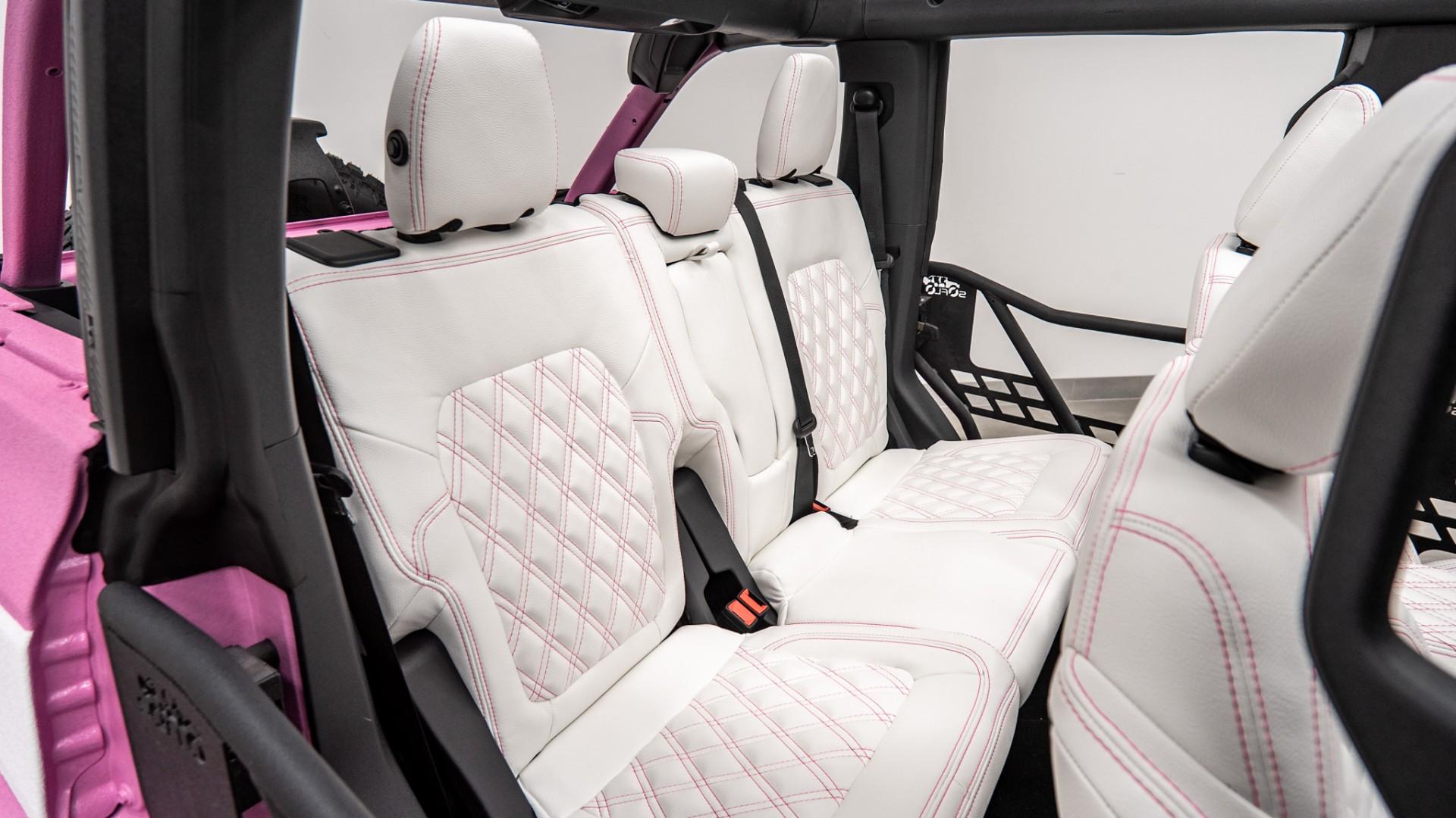 2026 FORD BRONCO in Pink, photo 38 of 60