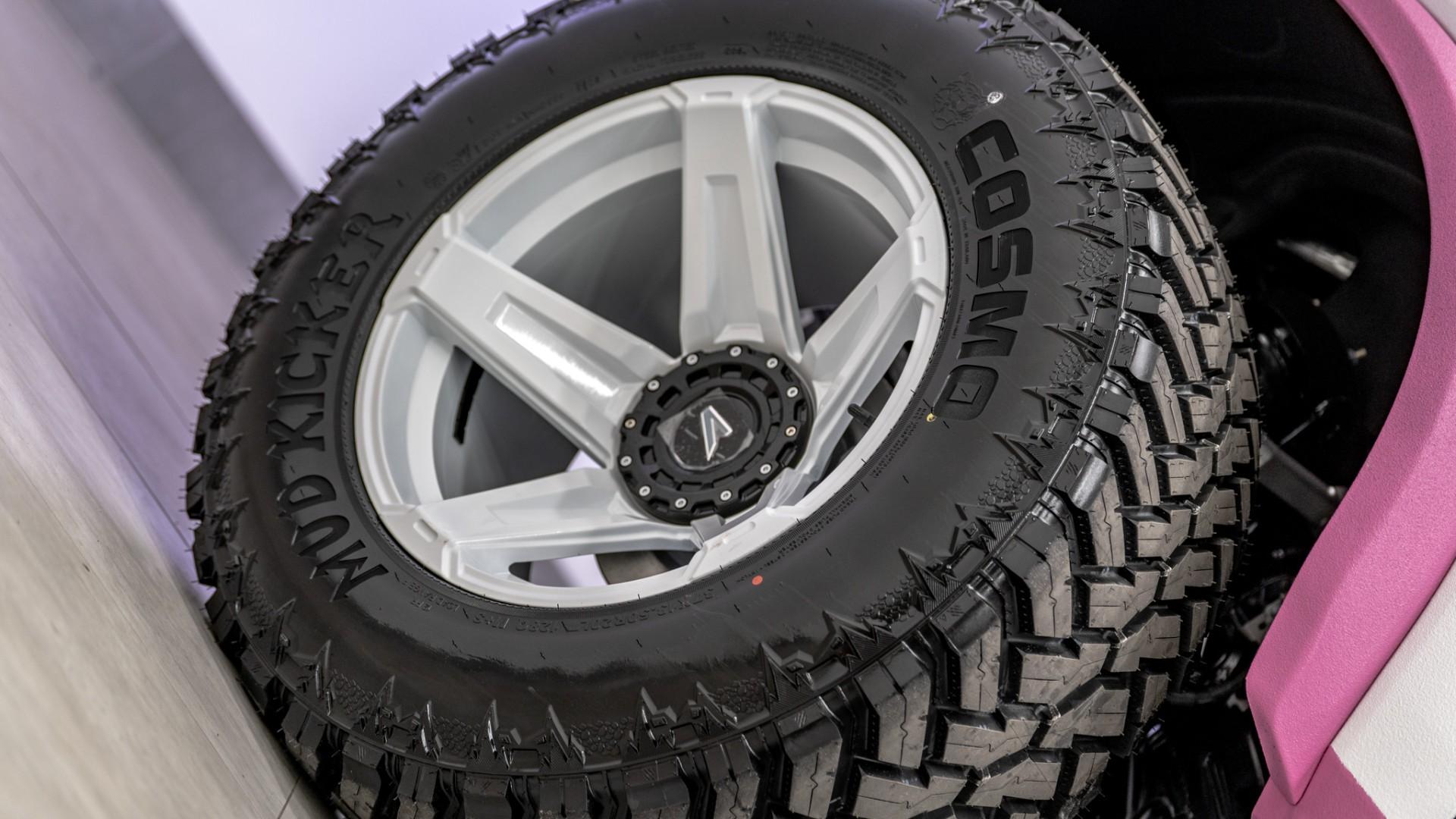 2026 FORD BRONCO in Pink, photo 57 of 60