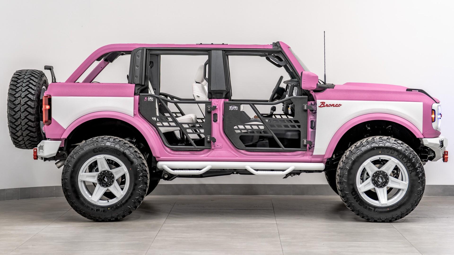 2026 FORD BRONCO in Pink, photo 14 of 60