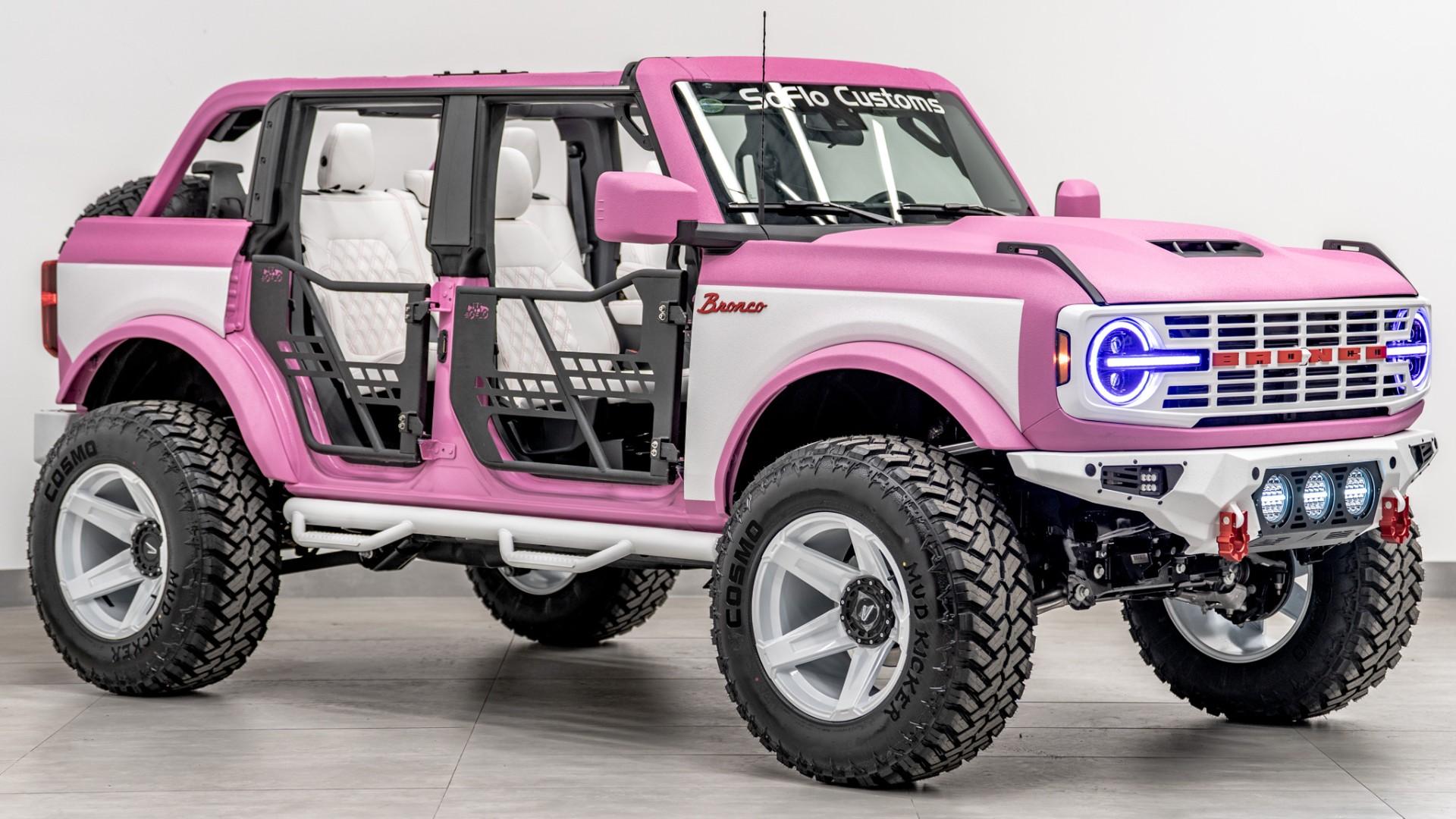 2026 FORD BRONCO in Pink, photo 13 of 60