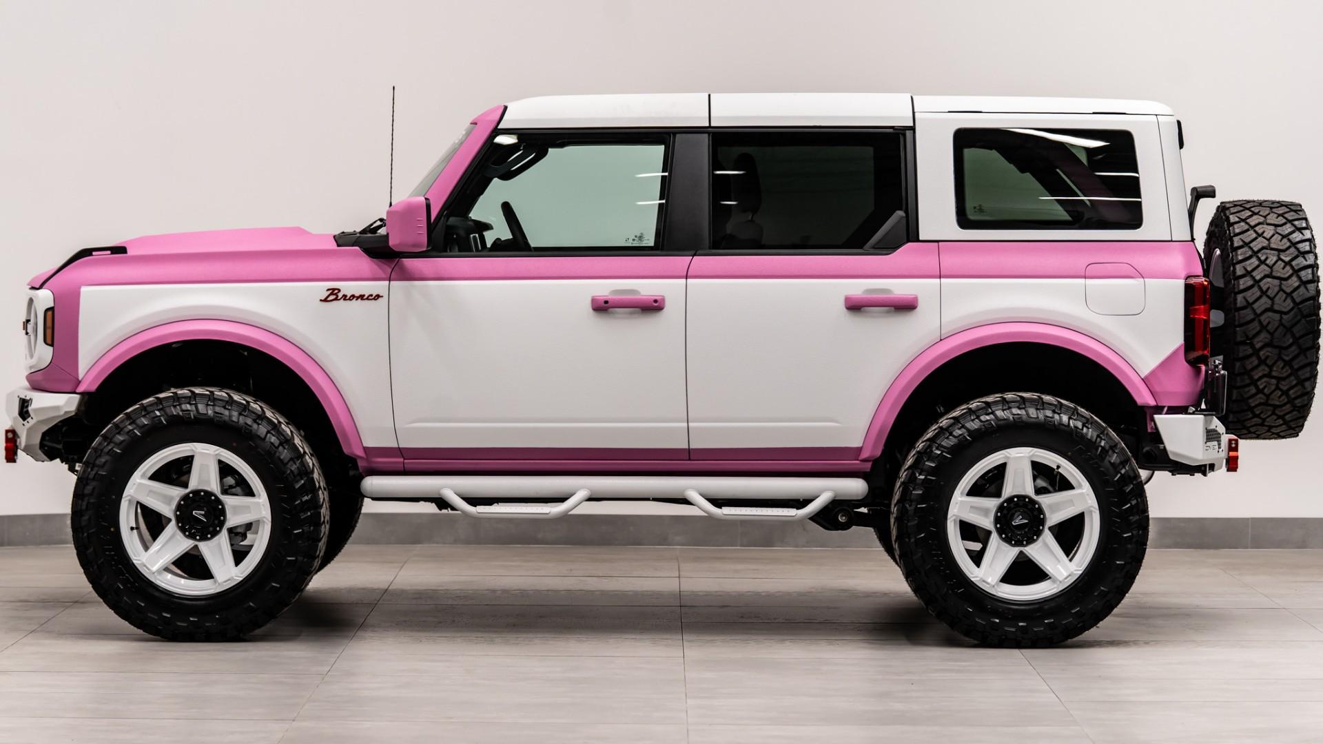 2026 FORD BRONCO in Pink, photo 13 of 53