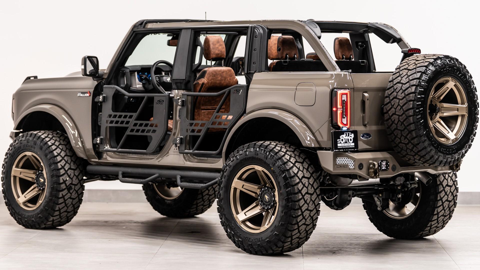 2026 FORD BRONCO in Marsh Gray, photo 20 of 56