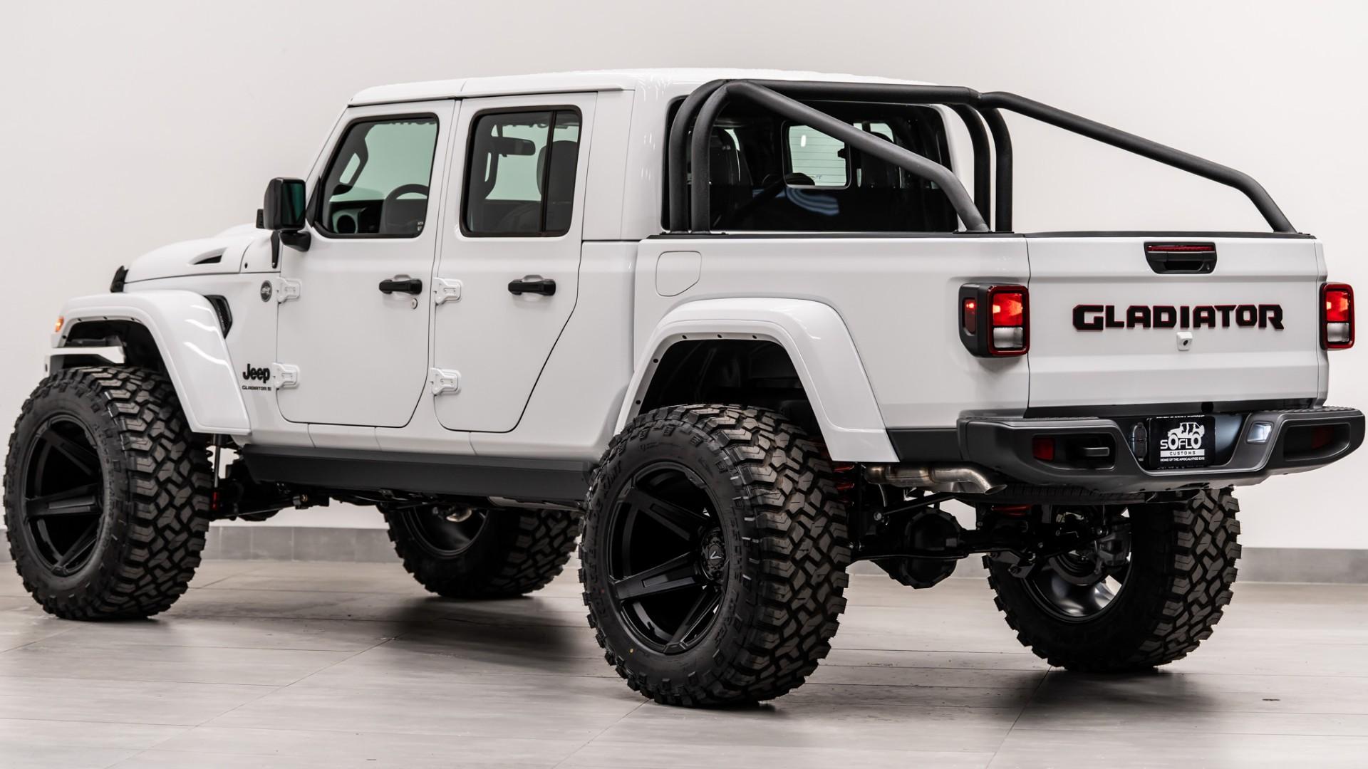 2026 JEEP GLADIATOR 4X4 in White, photo 16 of 60