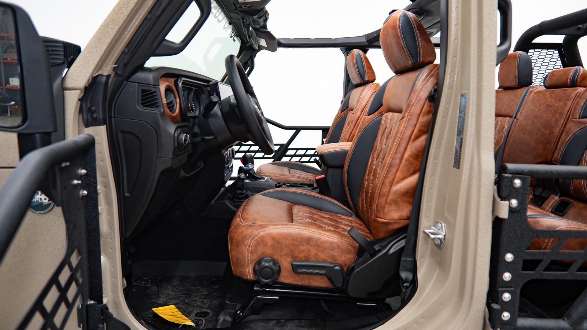 2026 JEEP GLADIATOR in Tan, photo 33 of 58