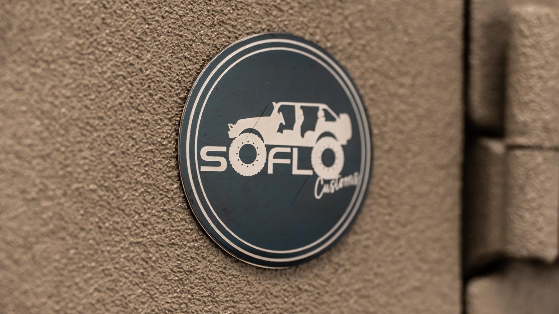 2026 JEEP GLADIATOR in Tan, photo 21 of 58